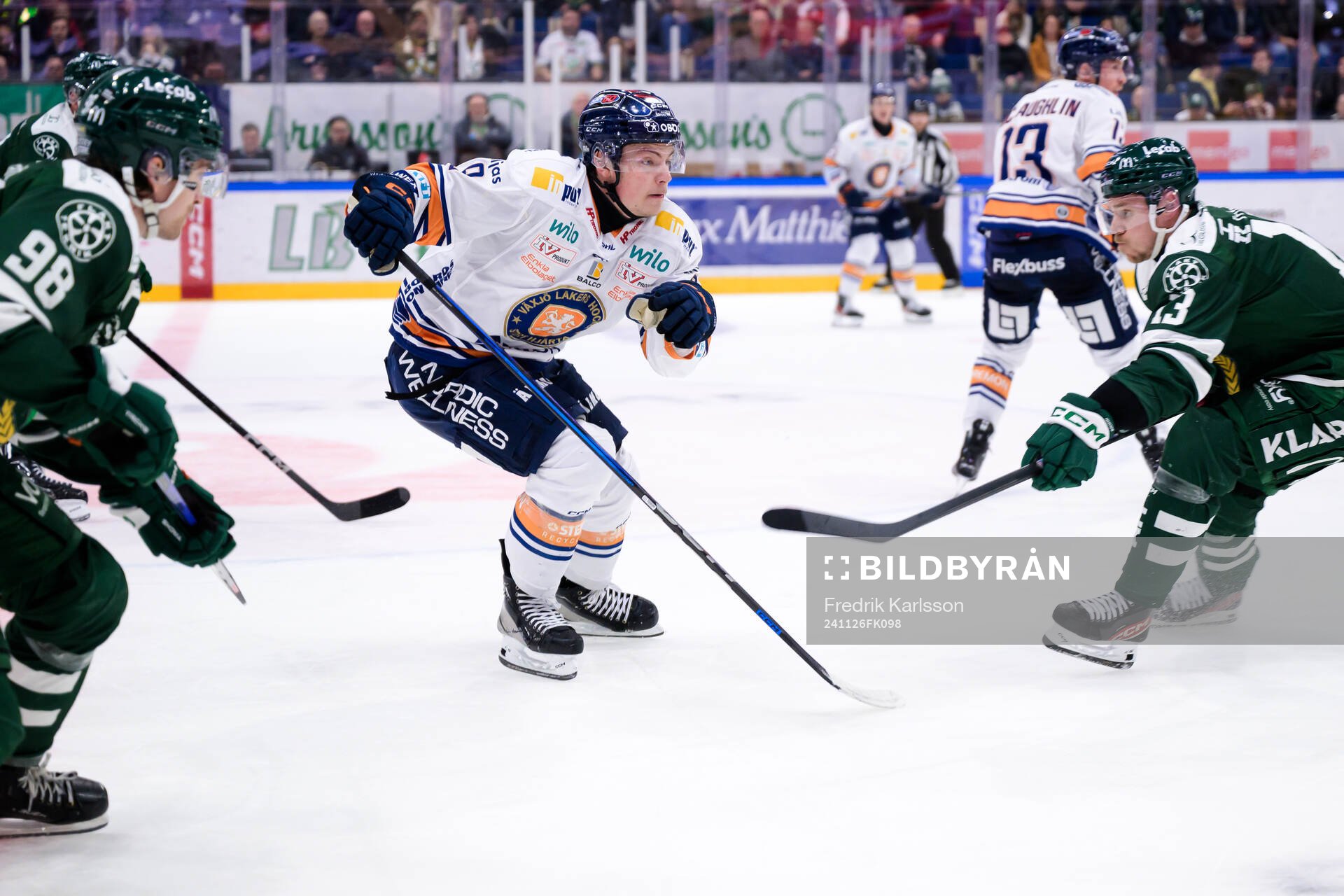 Växjös Zachary Giuttari och Färjestads Viktor Lodin