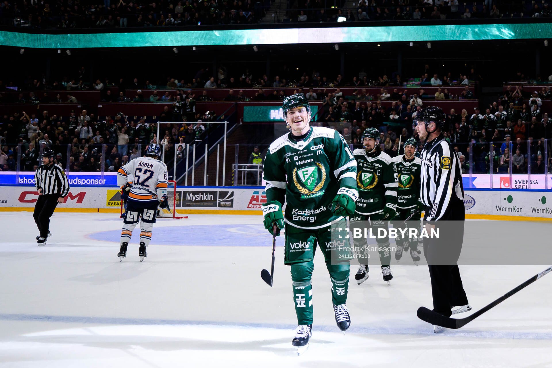 Färjestads Alexander Ljungkrantz jublar