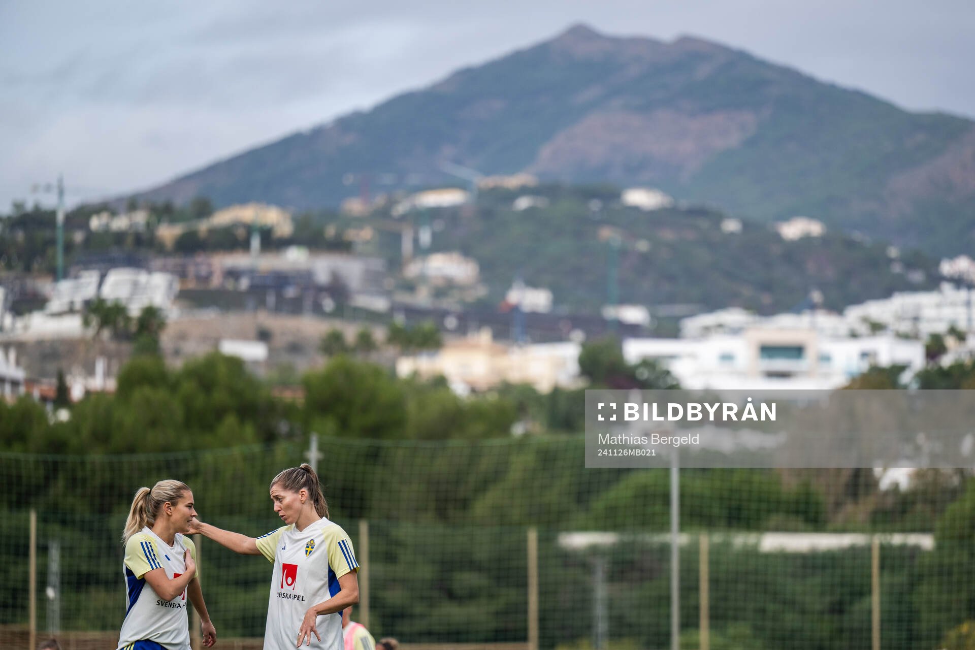 Hanna Lundkvist and Linda Sembrant of the Swedish women's