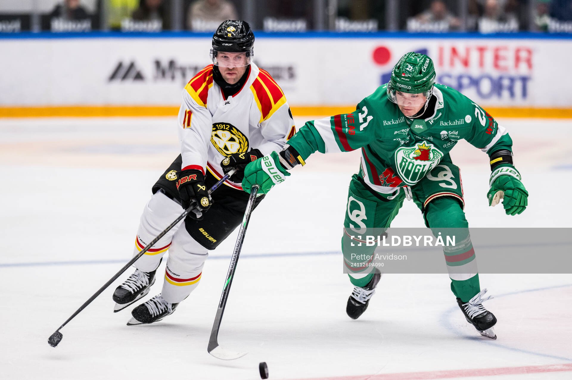 Brynäs Greg Scott och Rögles Henry Bowlby