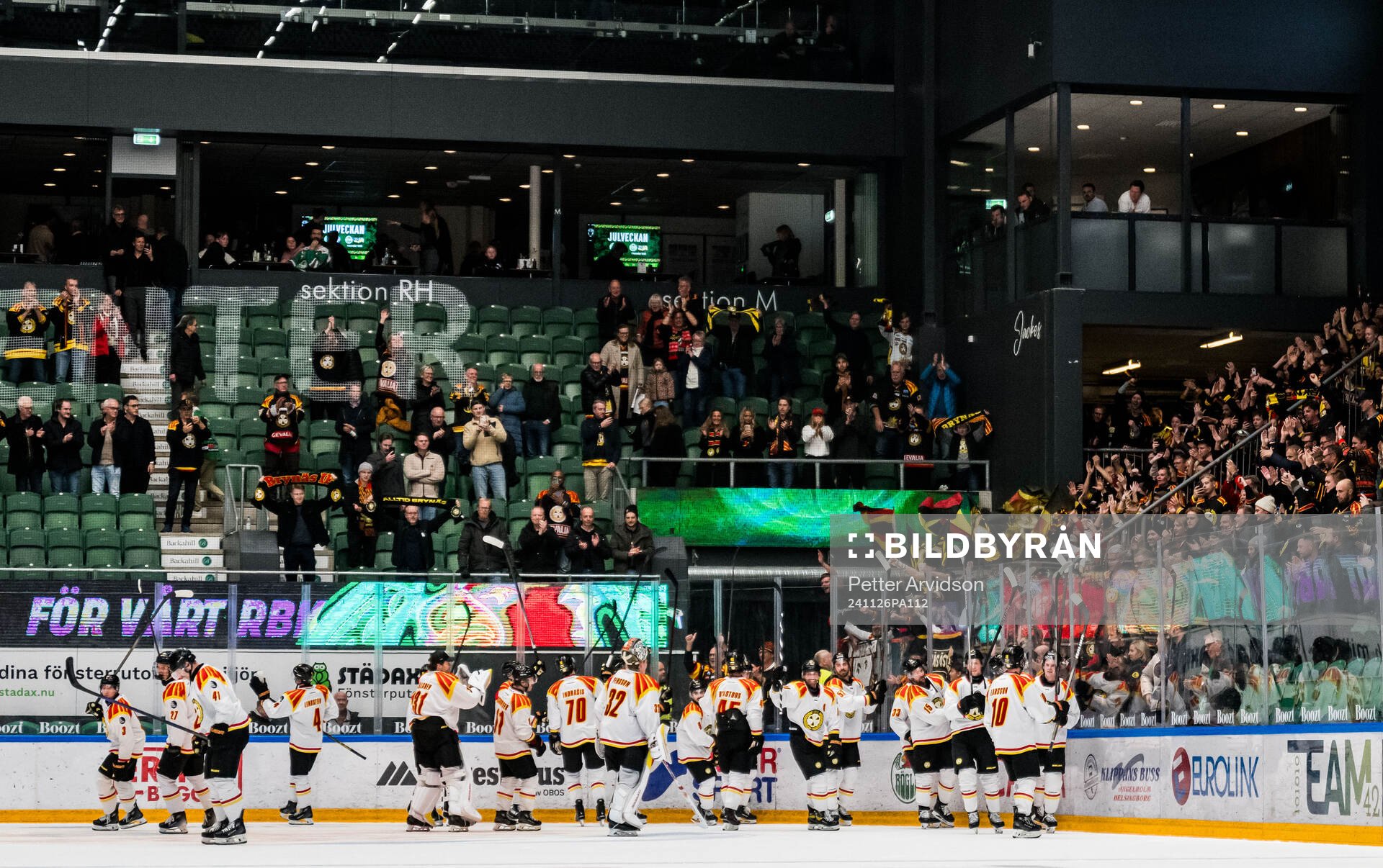 Brynäs spelare jublar