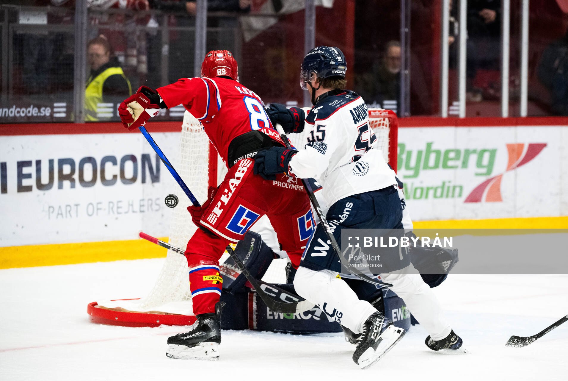 Timrås Oliver Kapanen och Linköpings Arvid Aronsson