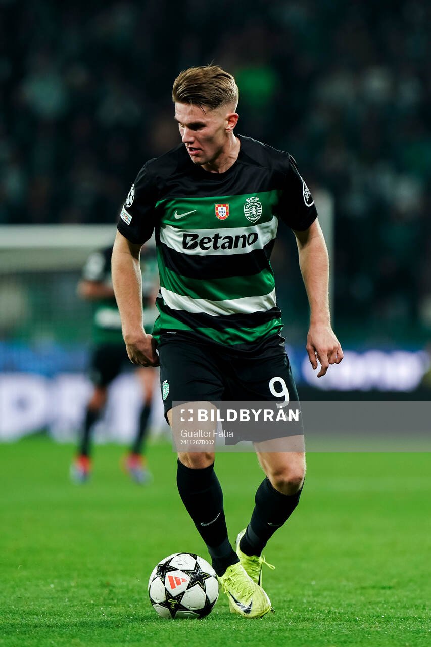 Viktor Gyökeres of Sporting Lisbon during the Champions League football match between Sporting Lisbon and Arsenal on November 26, 2024 in Lissabon.