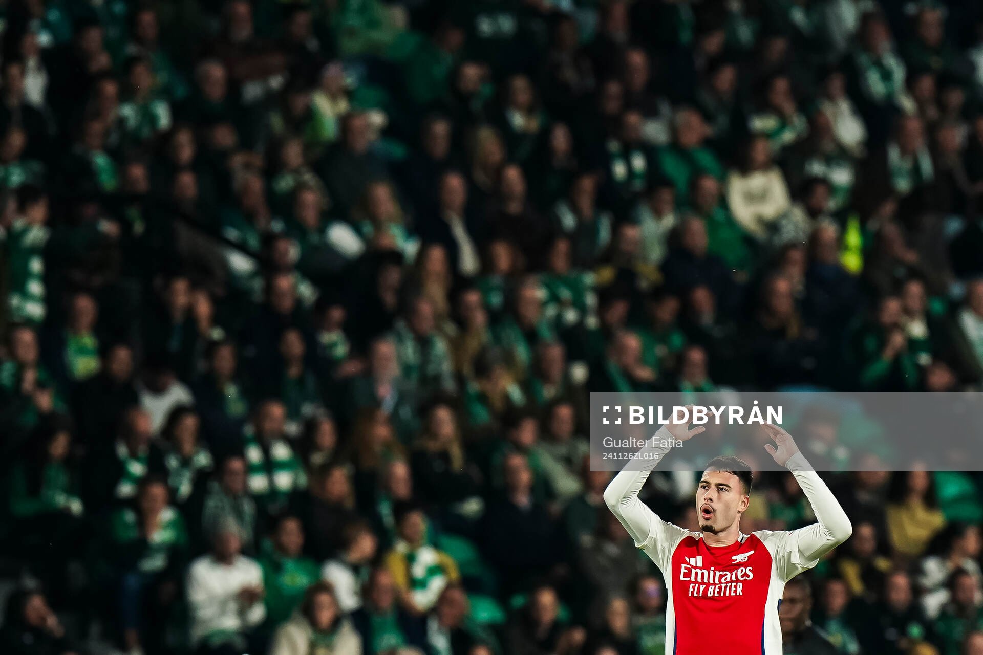 Gabriel Martinelli of Arsenal celebrates during the Champions League football match between Sporting Lisbon and Arsenal on November 26, 2024 in Lissabon.