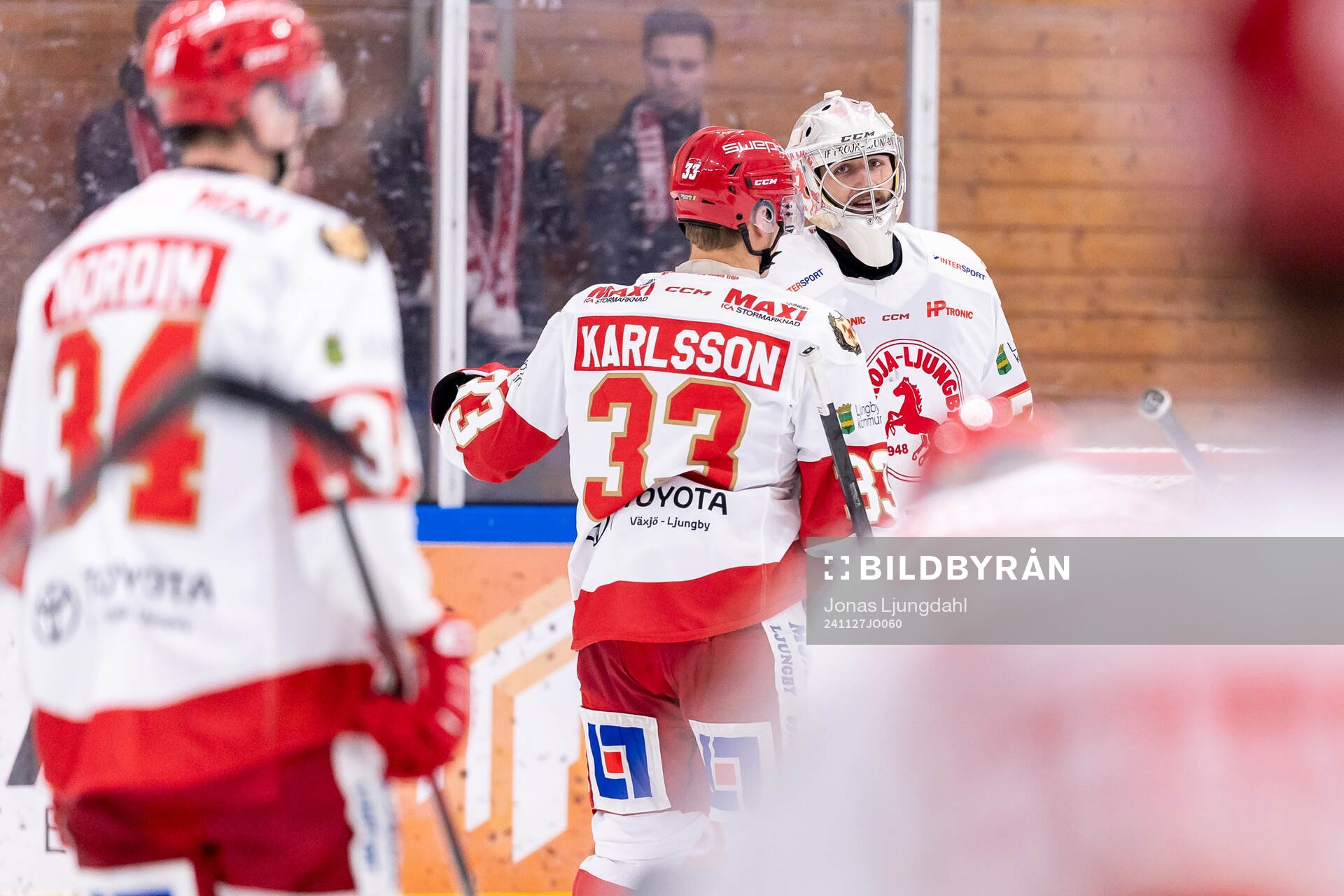 Troja/Ljungbys målvakt Jesper Eliasson jublar