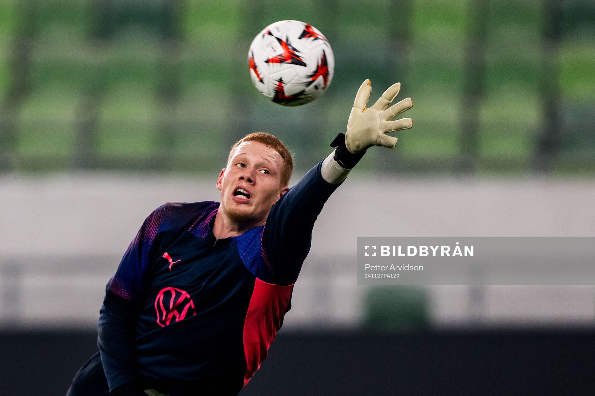 Goalkeeper Joakim Persson of Malmö FF