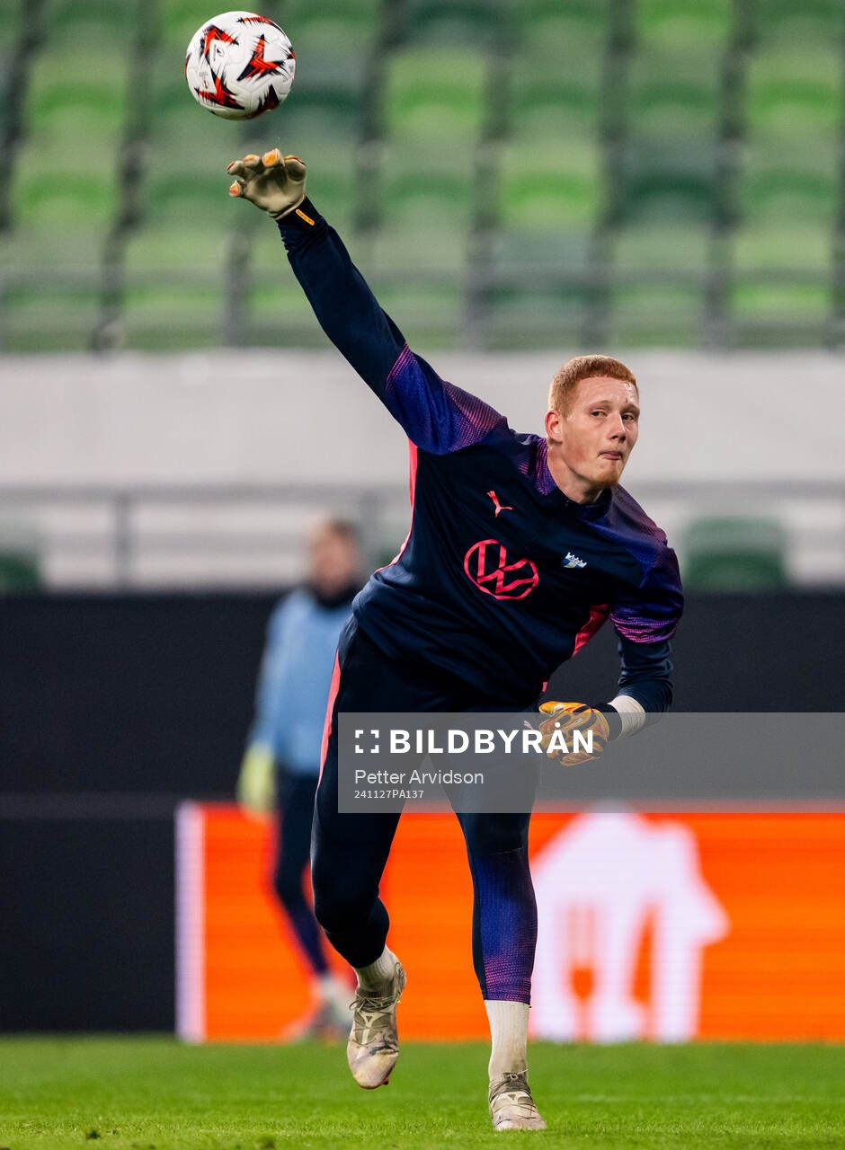 Goalkeeper Joakim Persson of Malmö FF