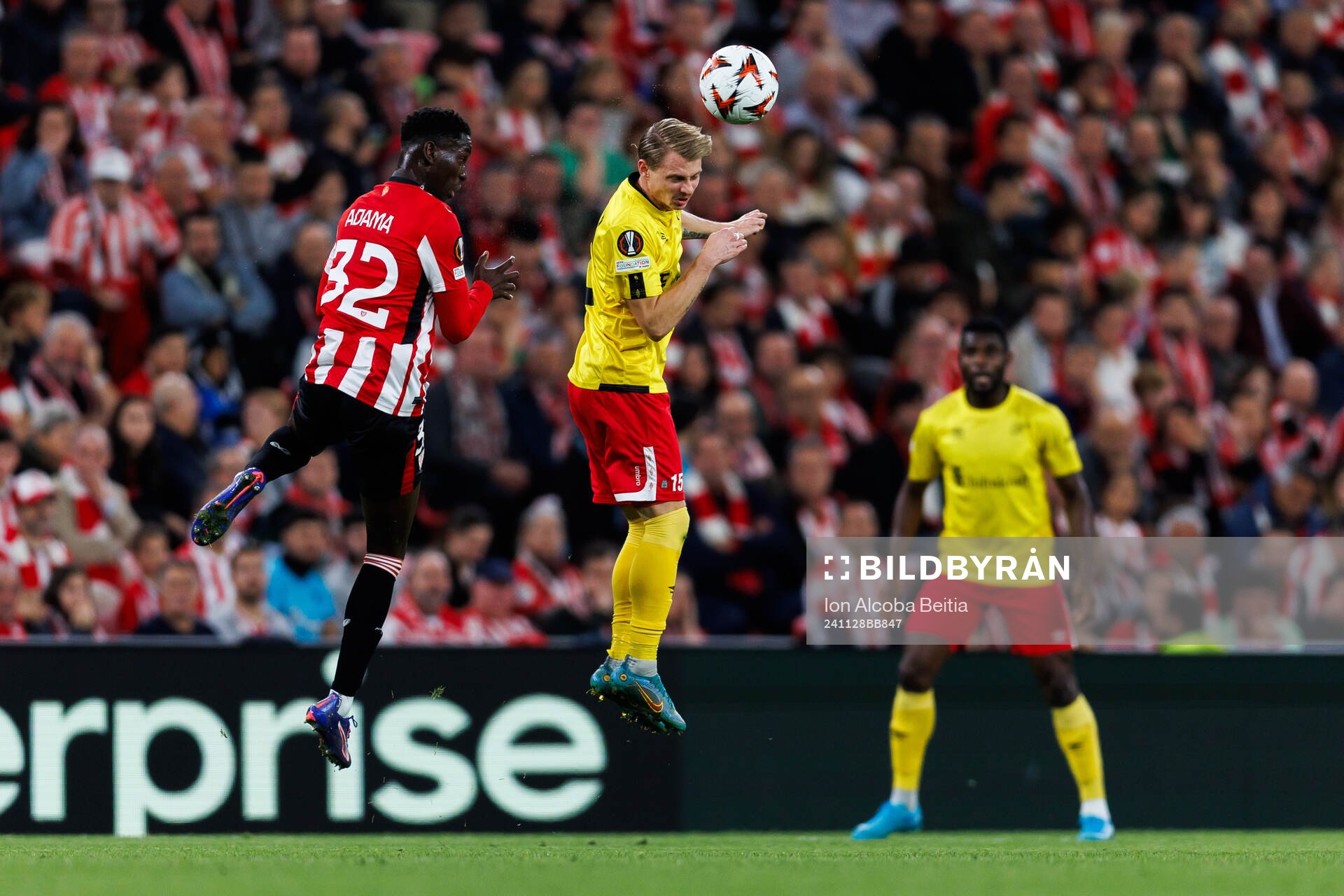 Adama Boiro of Athletic Bilbao and Simon Hedlund of Elfsborg