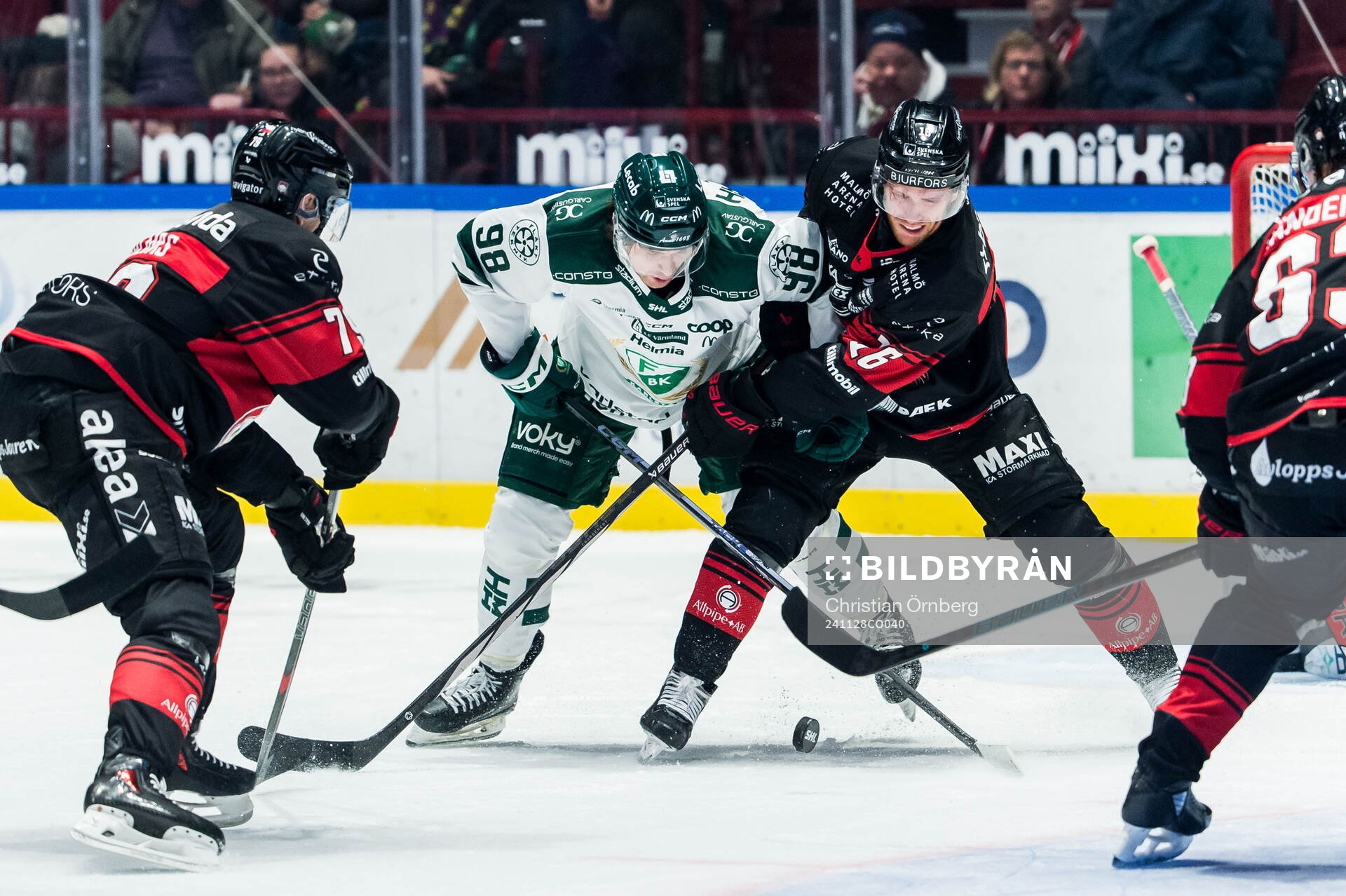 Färjestads Marian Studenic och Malmö Redhawks Matias