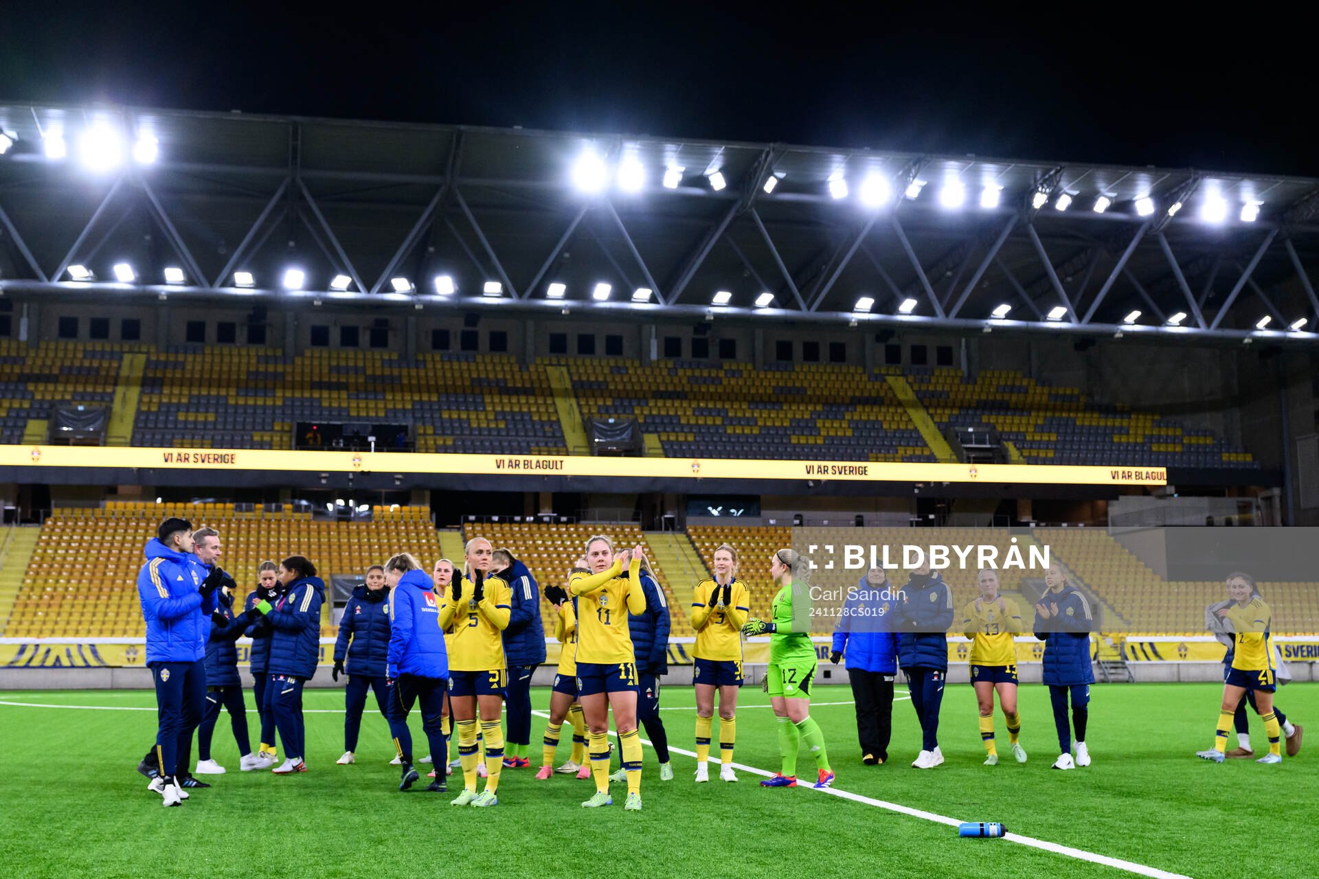 Players of Sweden celebrate