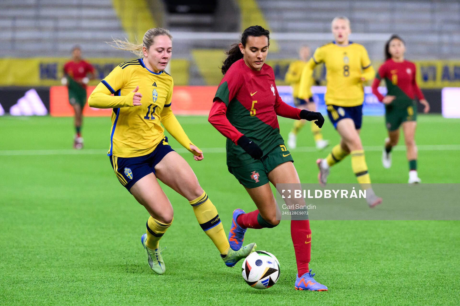 Alice Bergström of Sweden and Joana Caires Silva of