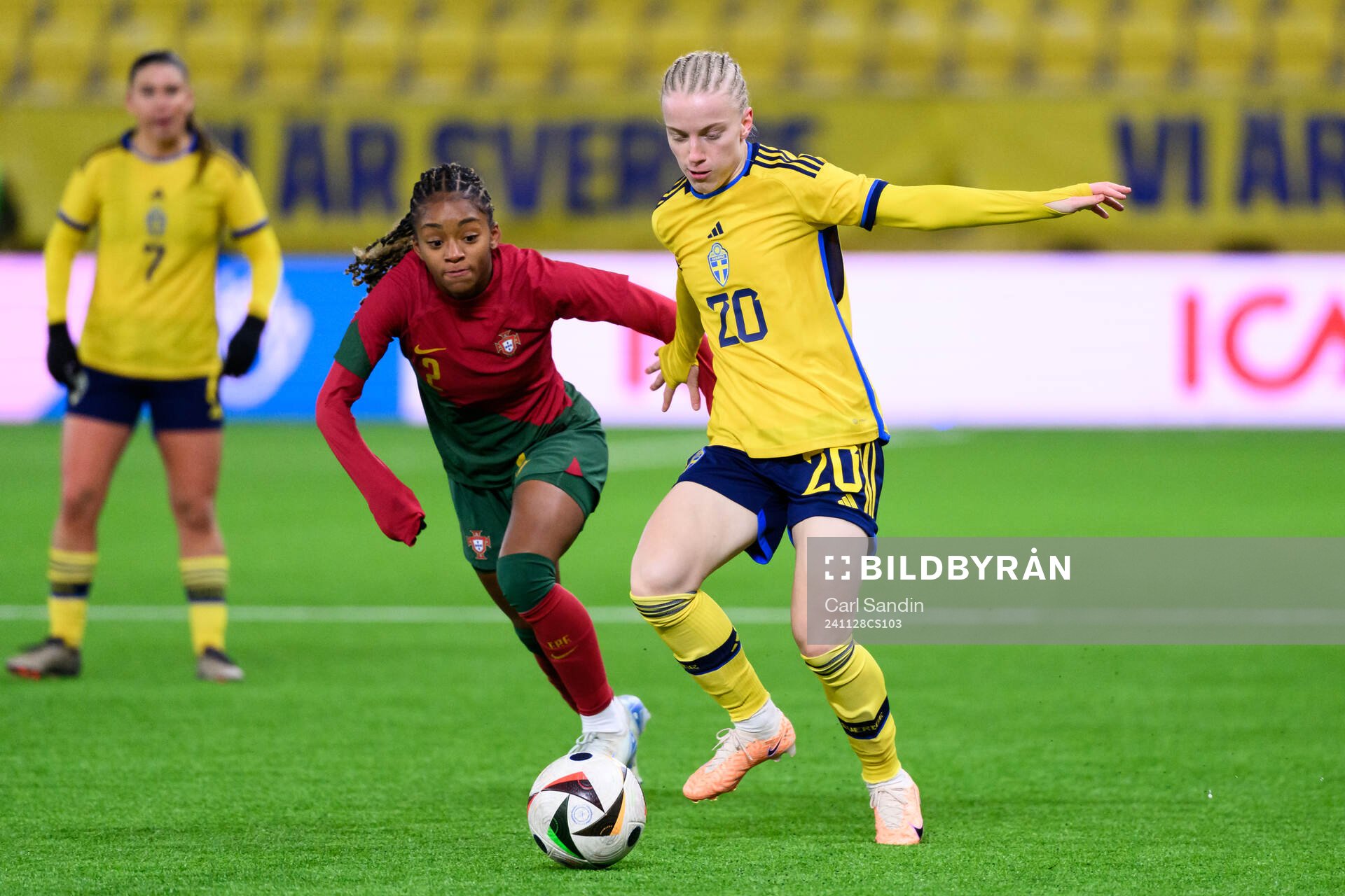 Irina Soba of Portugal and Anna Sandberg of Sweden