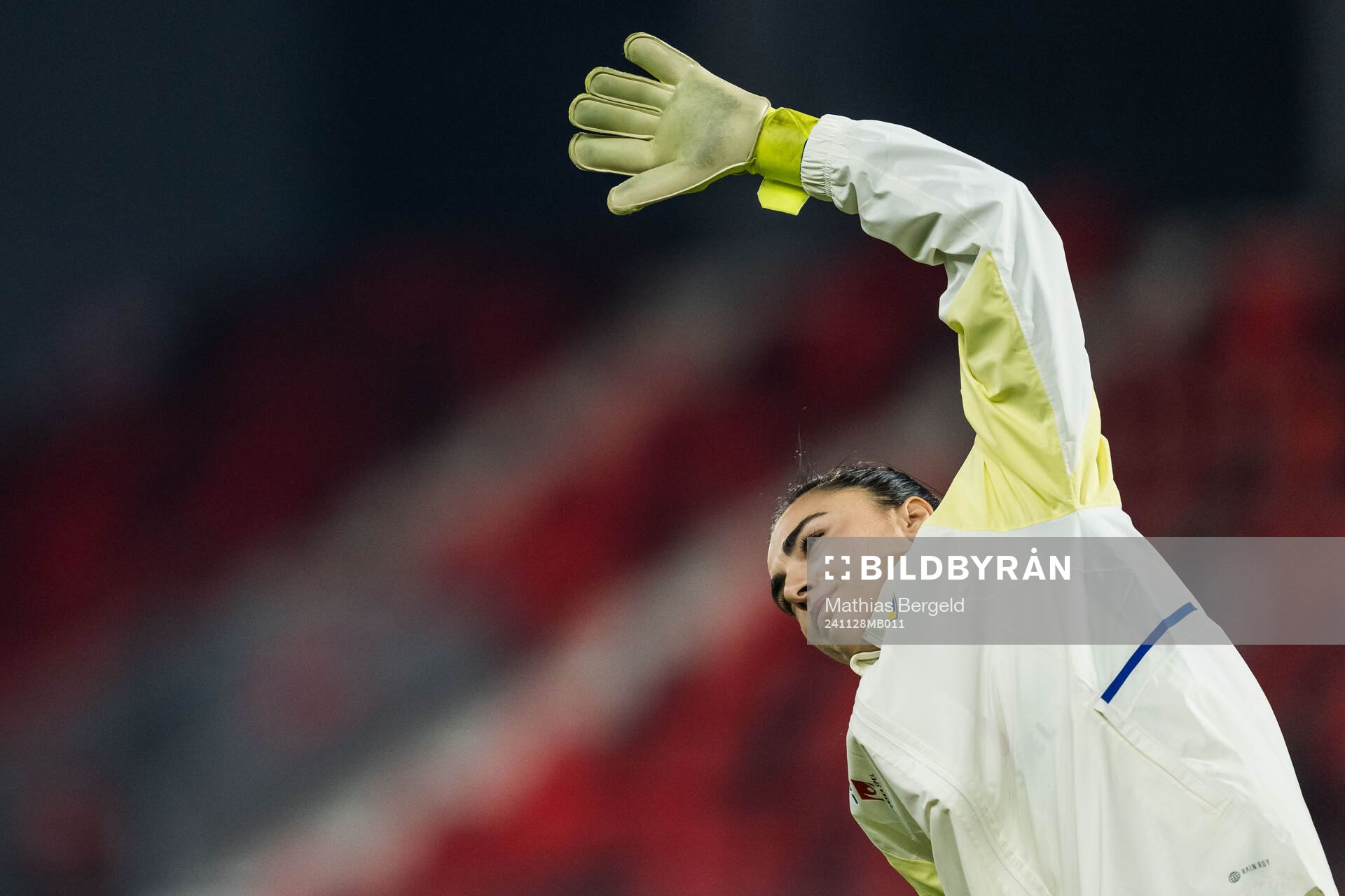 Goalkeeper Zecira Musovic of Sweden