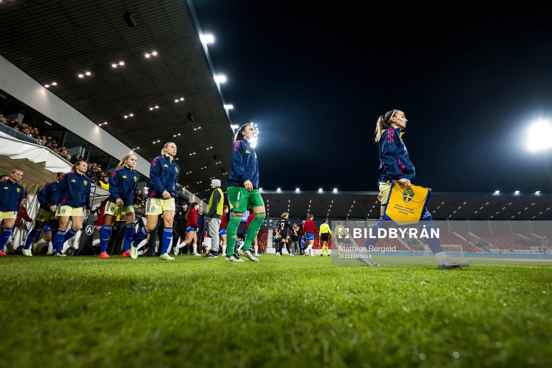 Jonna Andersson, Zecira Musovic, and Kosovare Asllani of