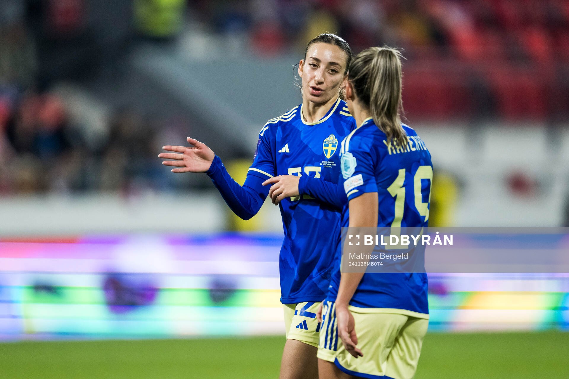 Rusul Rosa Kafaji and Johanna Rytting Kaneryd of Sweden