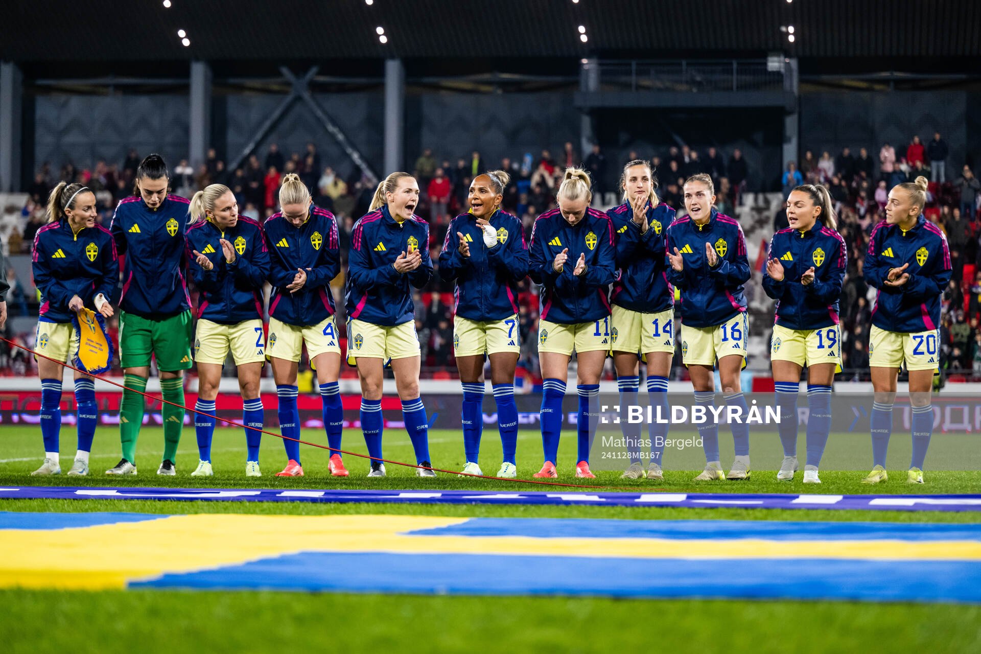Kosovare Asllani, goalkeeper Zecira Musovic, Jonna