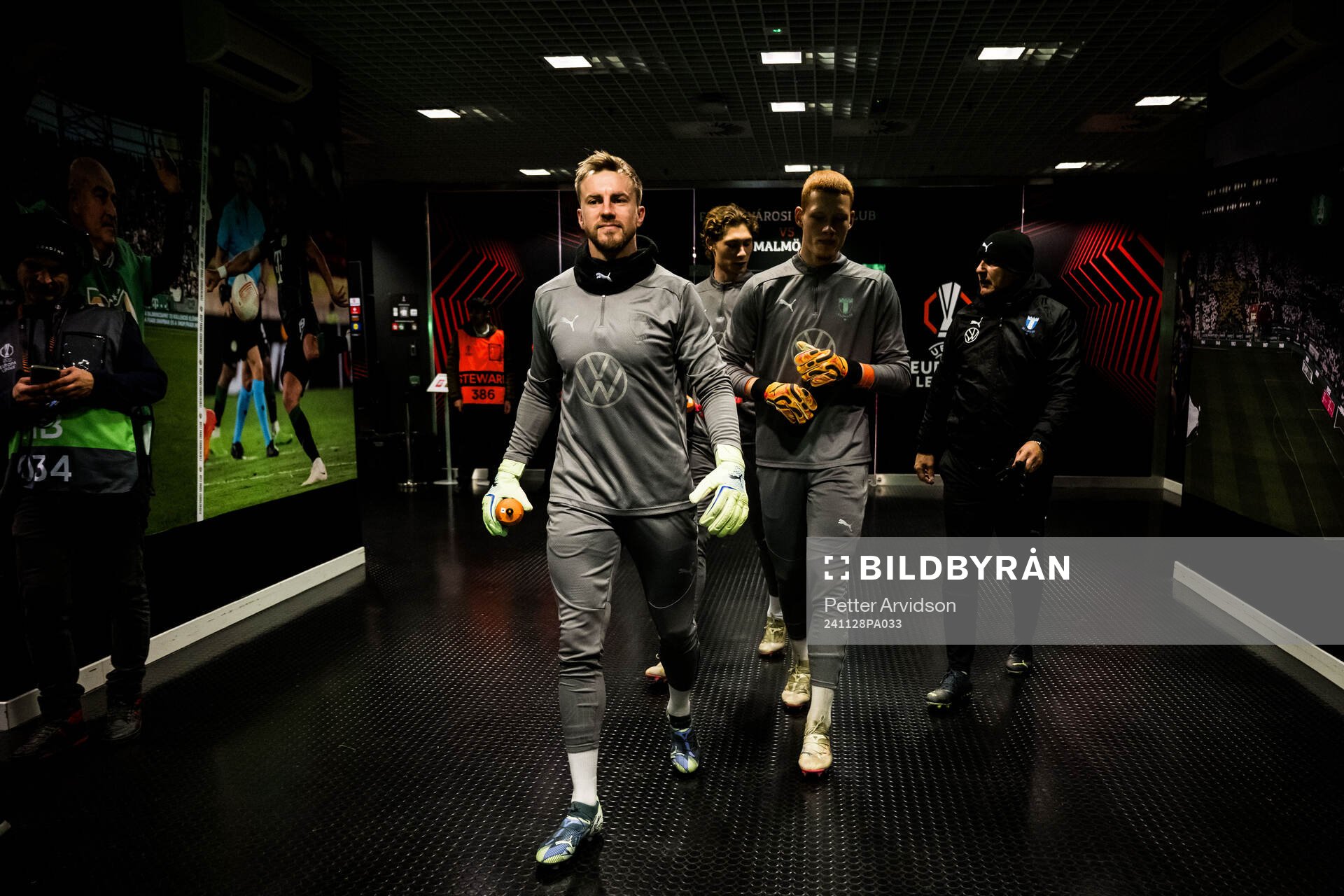 Goalkeeper Ricardo Friedrich, Goalkeeper William Nieroth