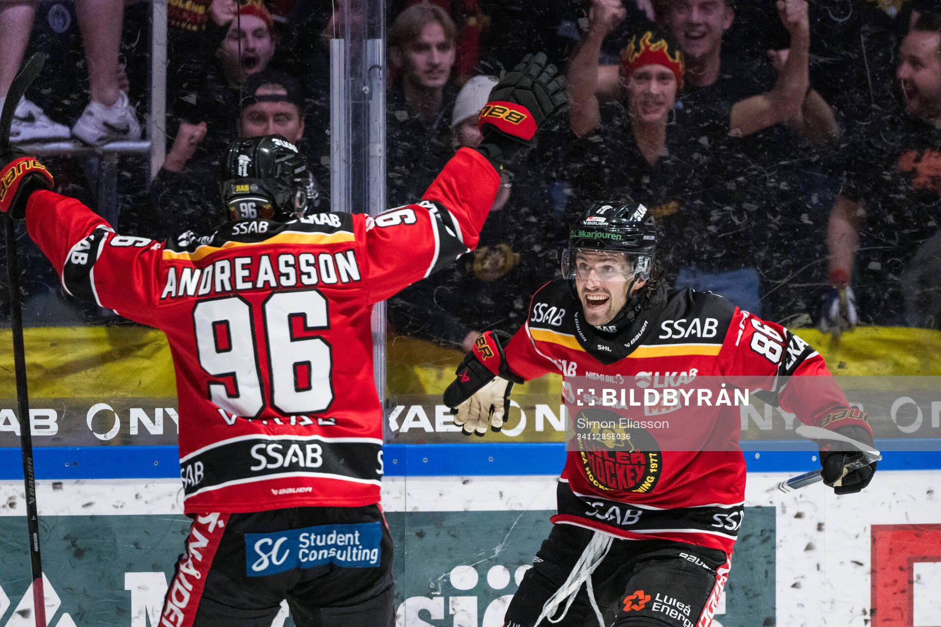 Luleås Mathias Bromé jublar