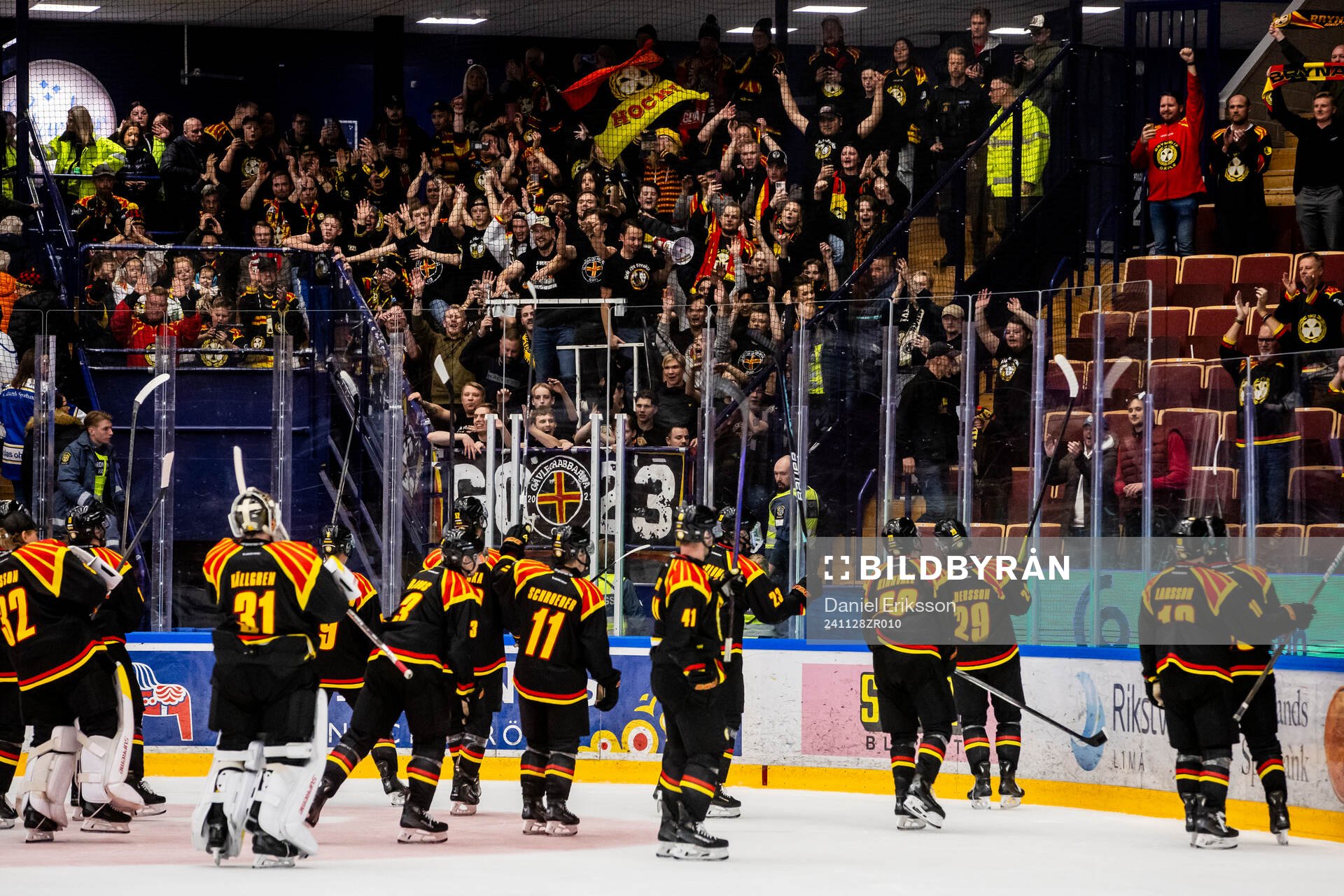 Brynäs spelaran jublar
