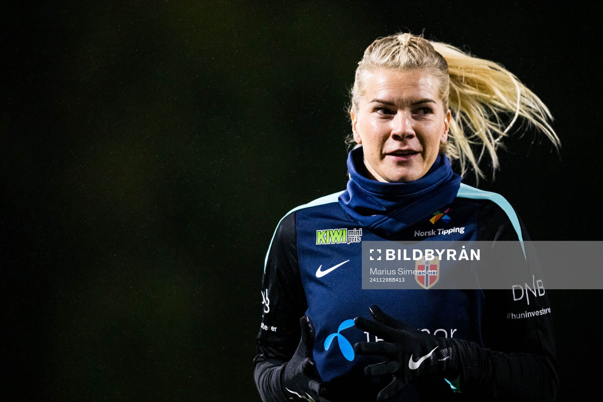 Ada Stolsmo Hegerberg of Norway warms up