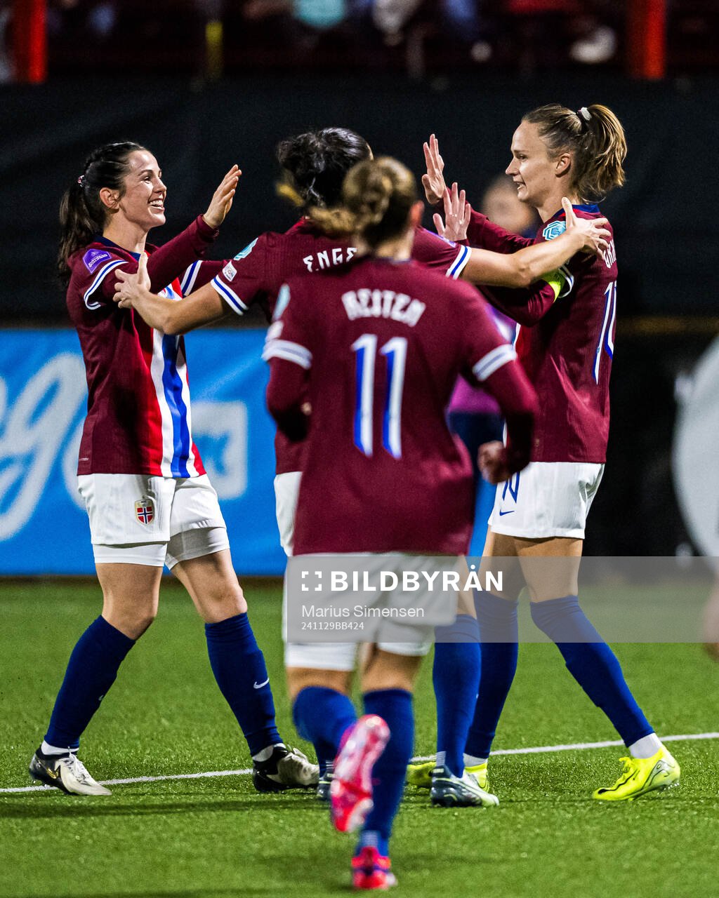 Caroline Graham Hansen of Norway celebrates