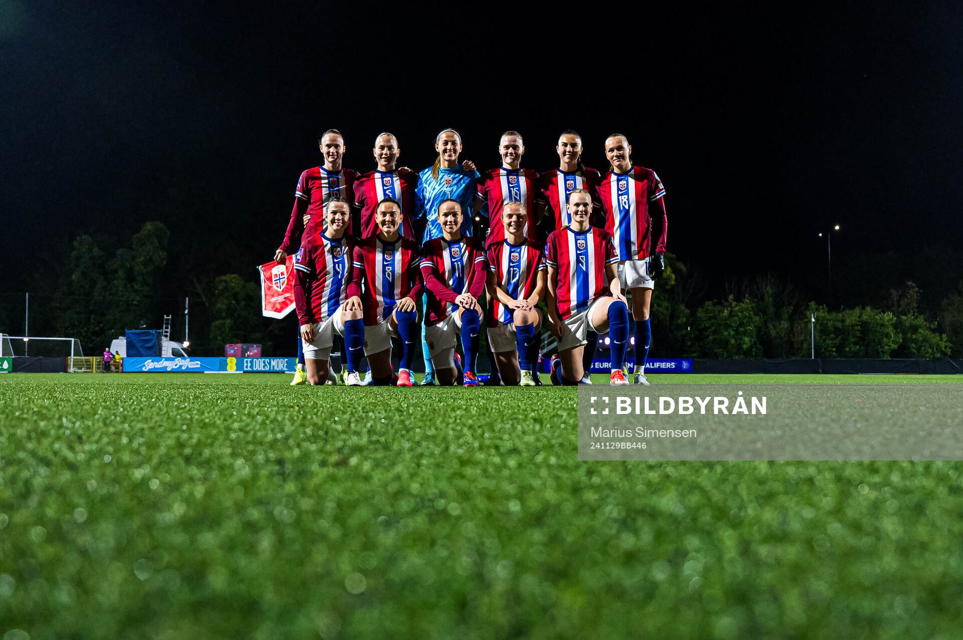 The starting eleven of Norway, from the top left; Caroline