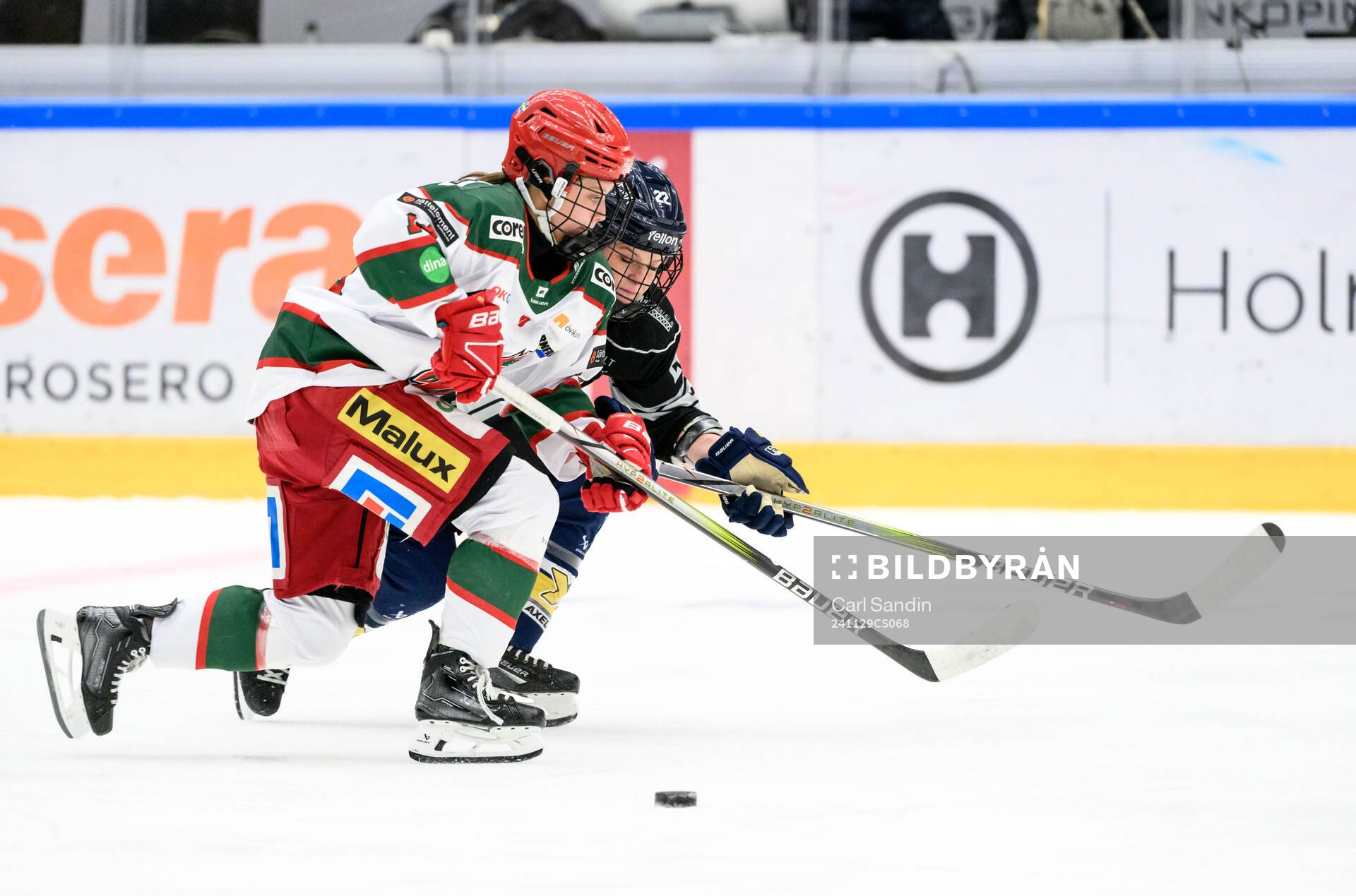 Modos Lovisa ENgström och HV71s Kennedy Bobyck