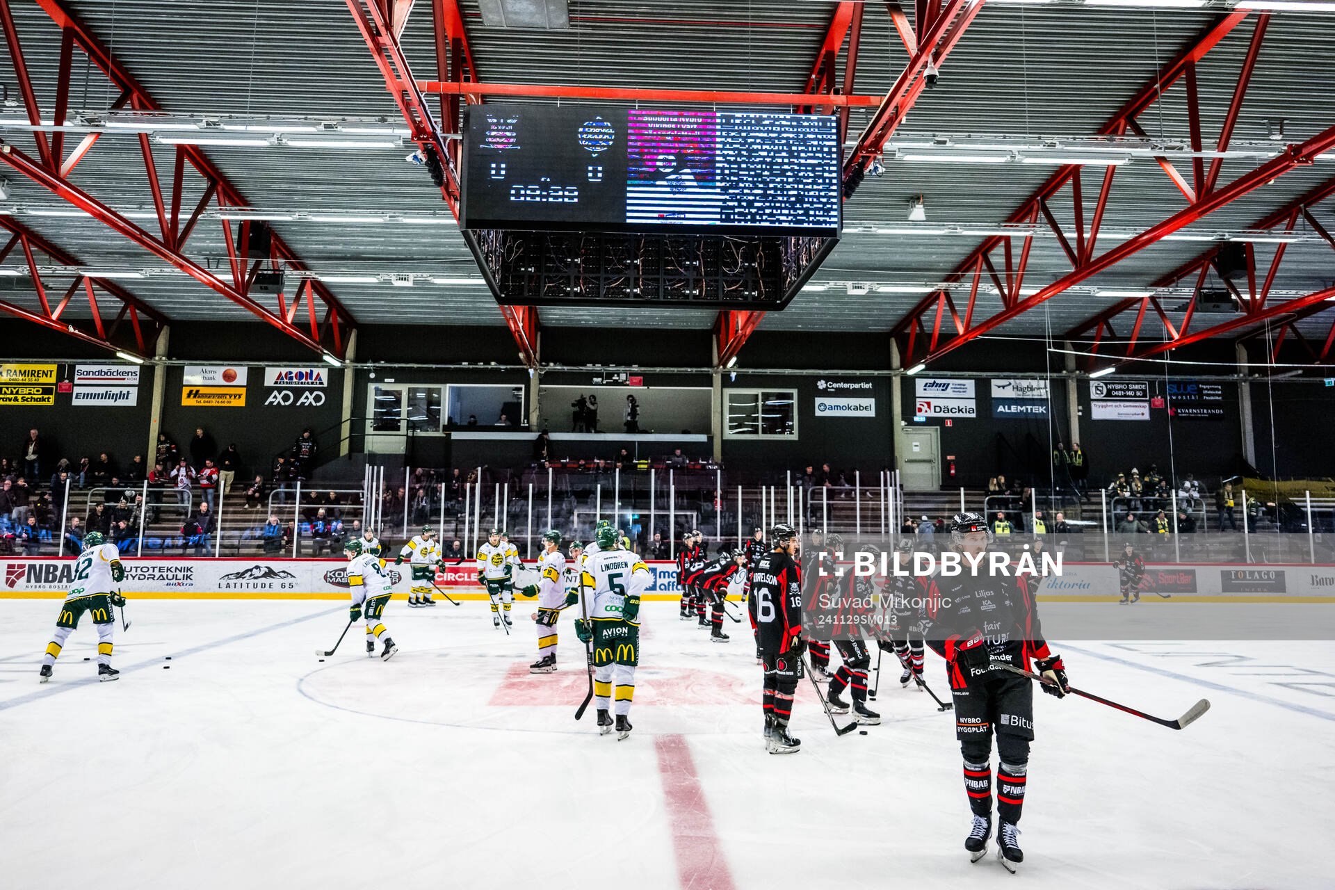 Spelarna värmer upp
