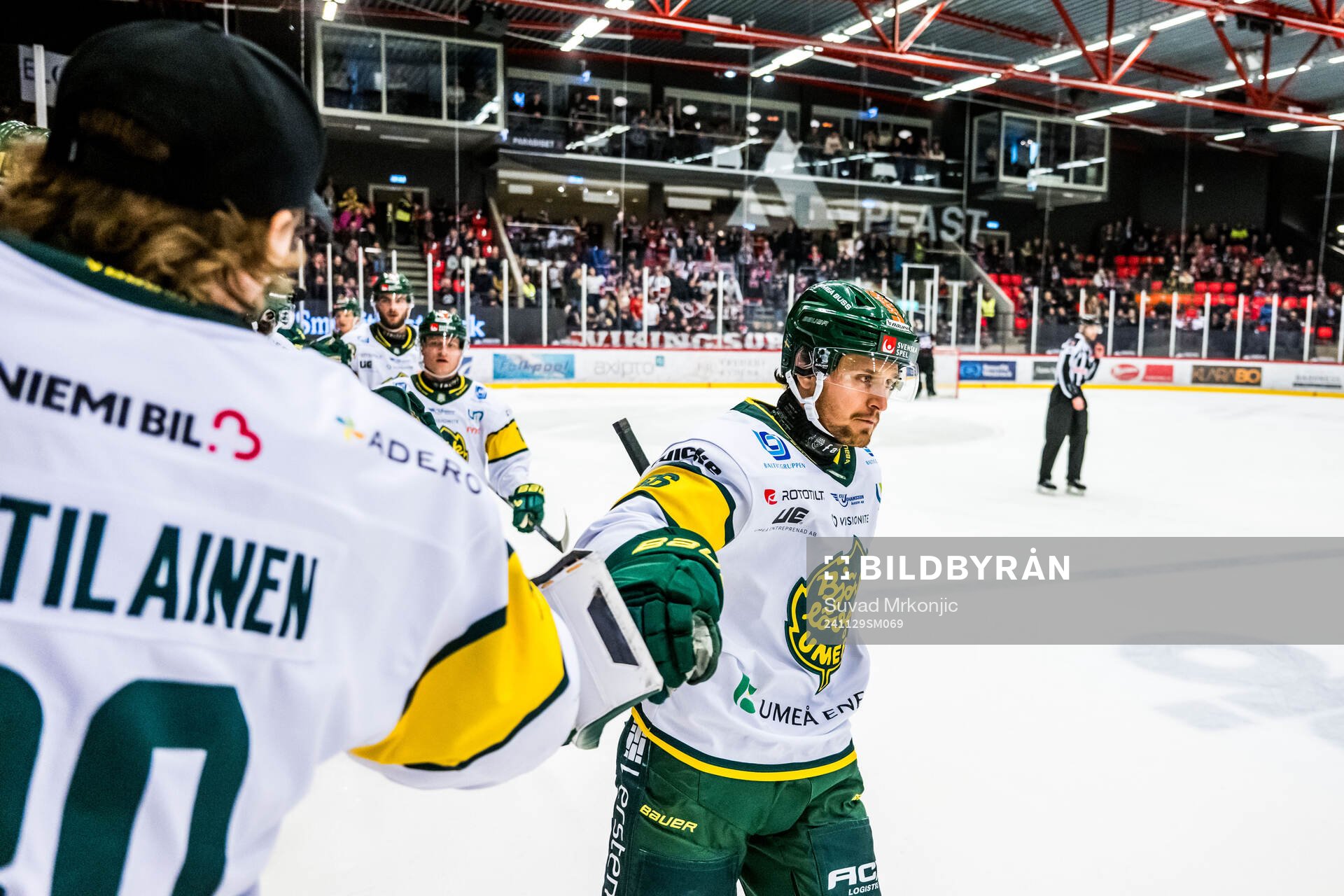 Björklövens Fredrik Forsberg jublar