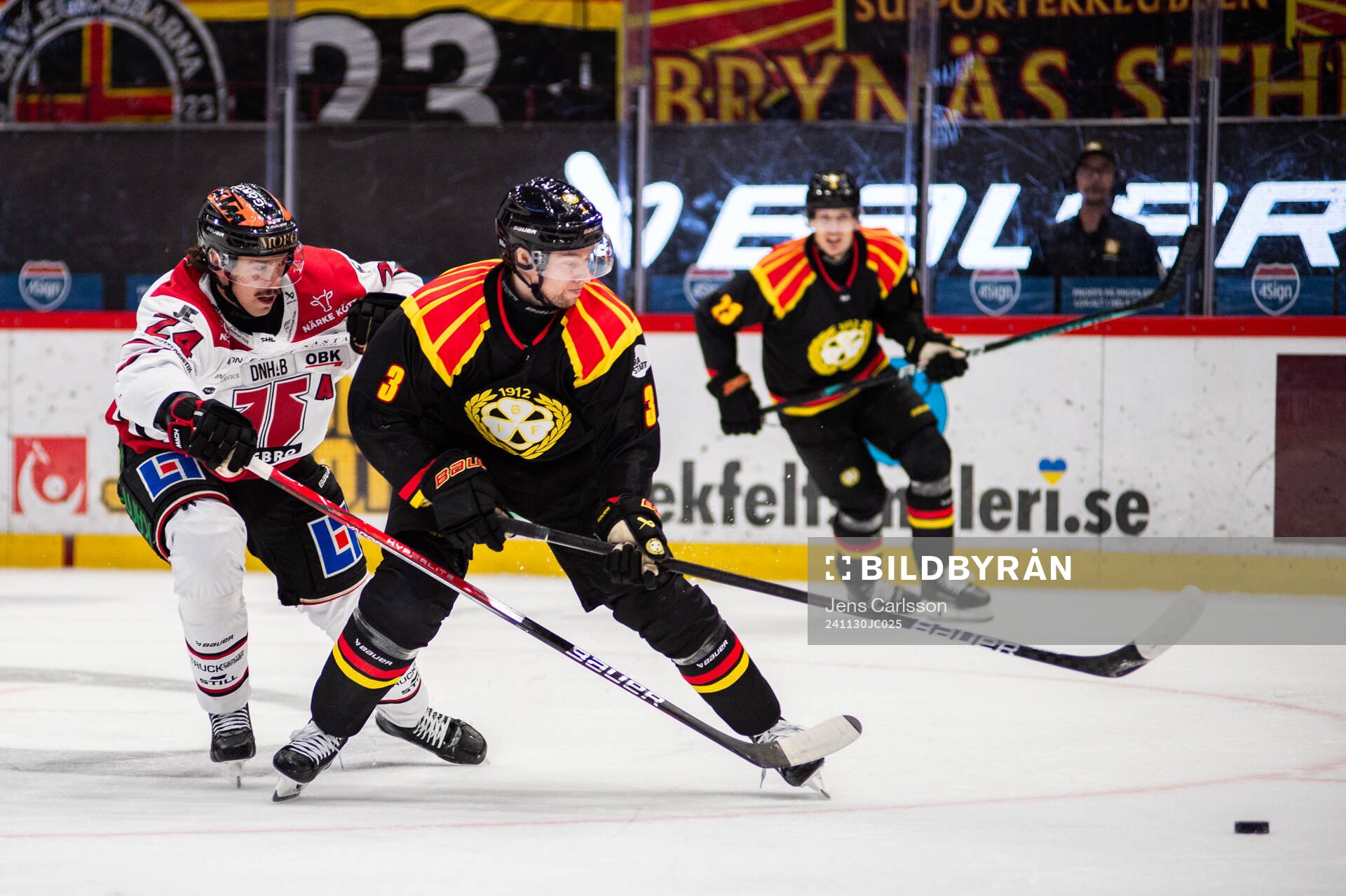Örebros Hannes Björninen och Brynäs Christian Djoos