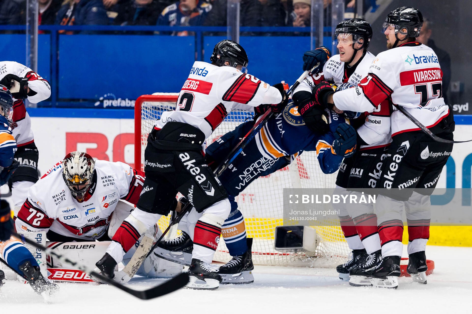 Malmö Redhawks Christoffer Forsberg och Lassi Thomson mot