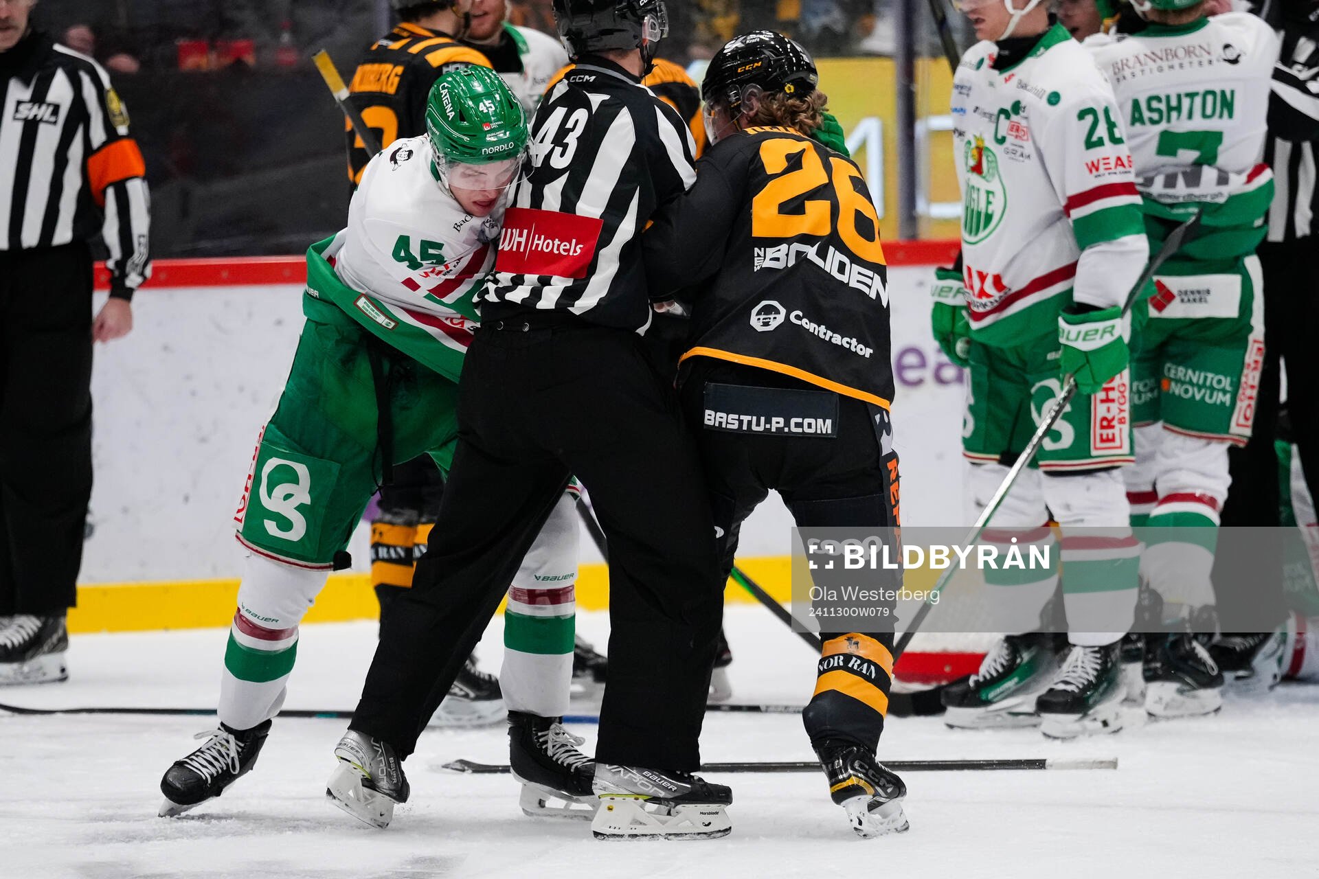 Rögles Gregor Biber och Skellefteås Anton Heikkinen