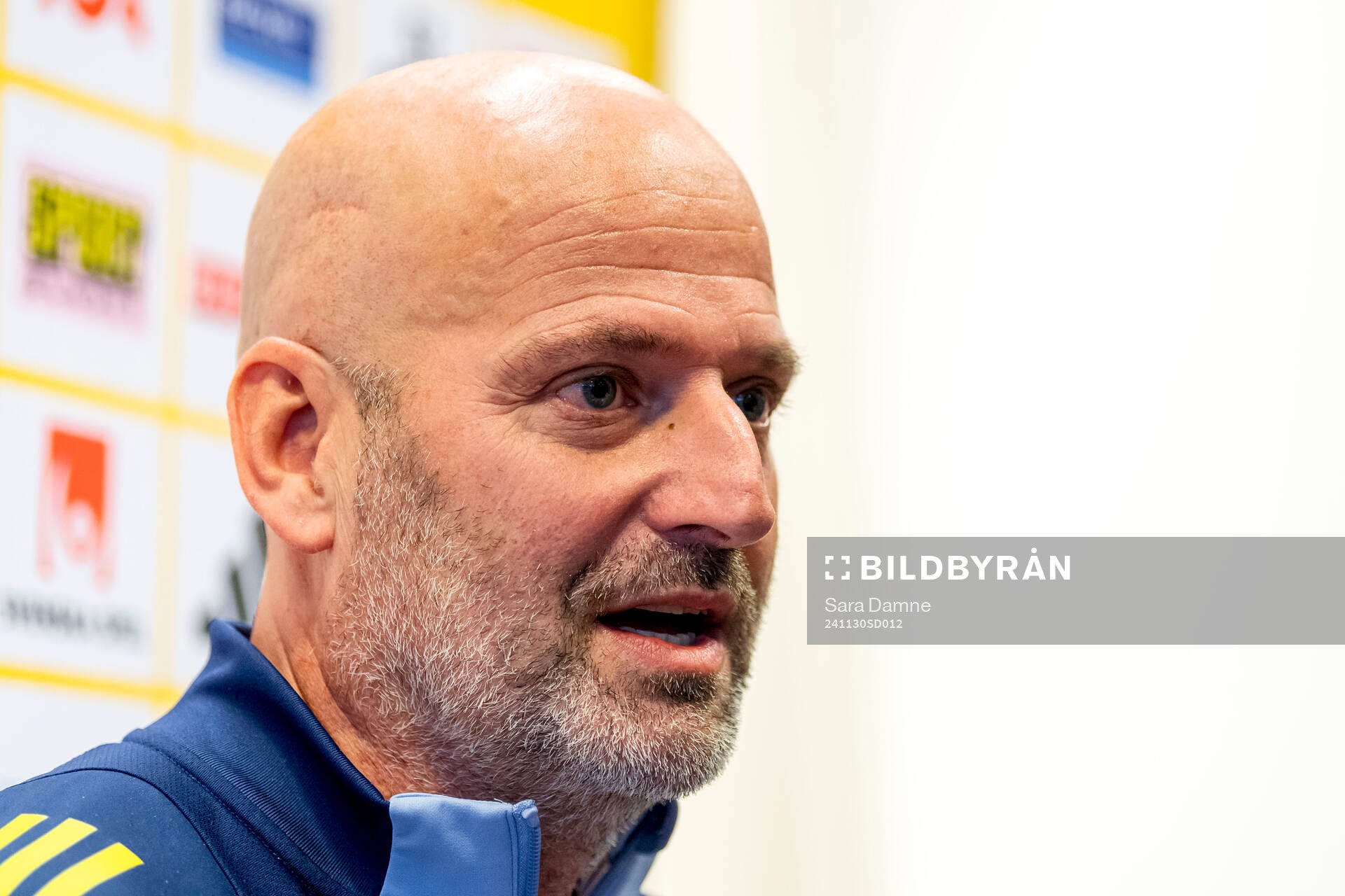 Assistant coach Magnus Wikman of Sweden