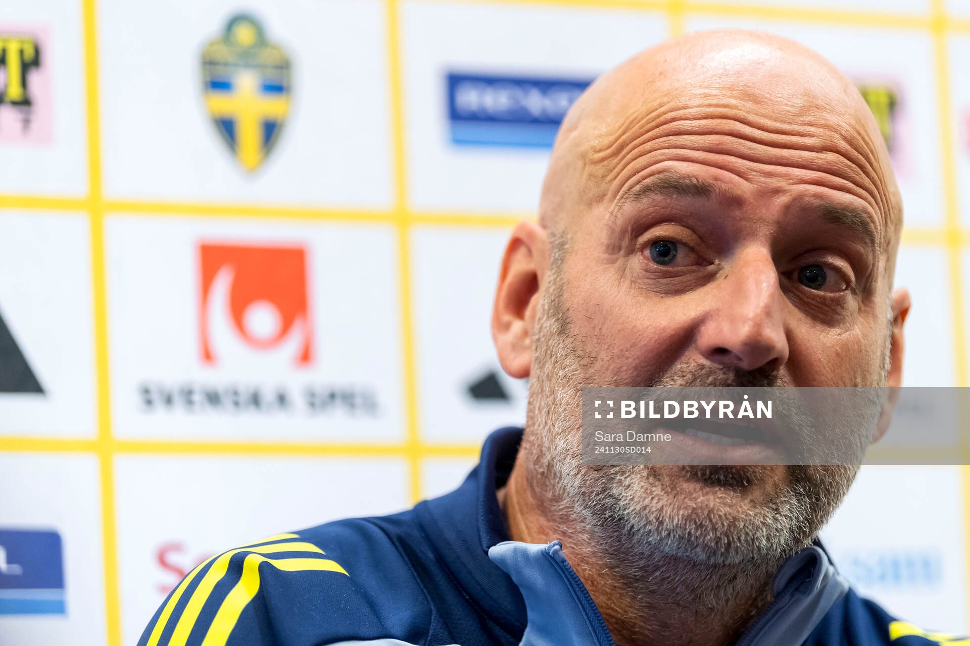 Assistant coach Magnus Wikman of Sweden