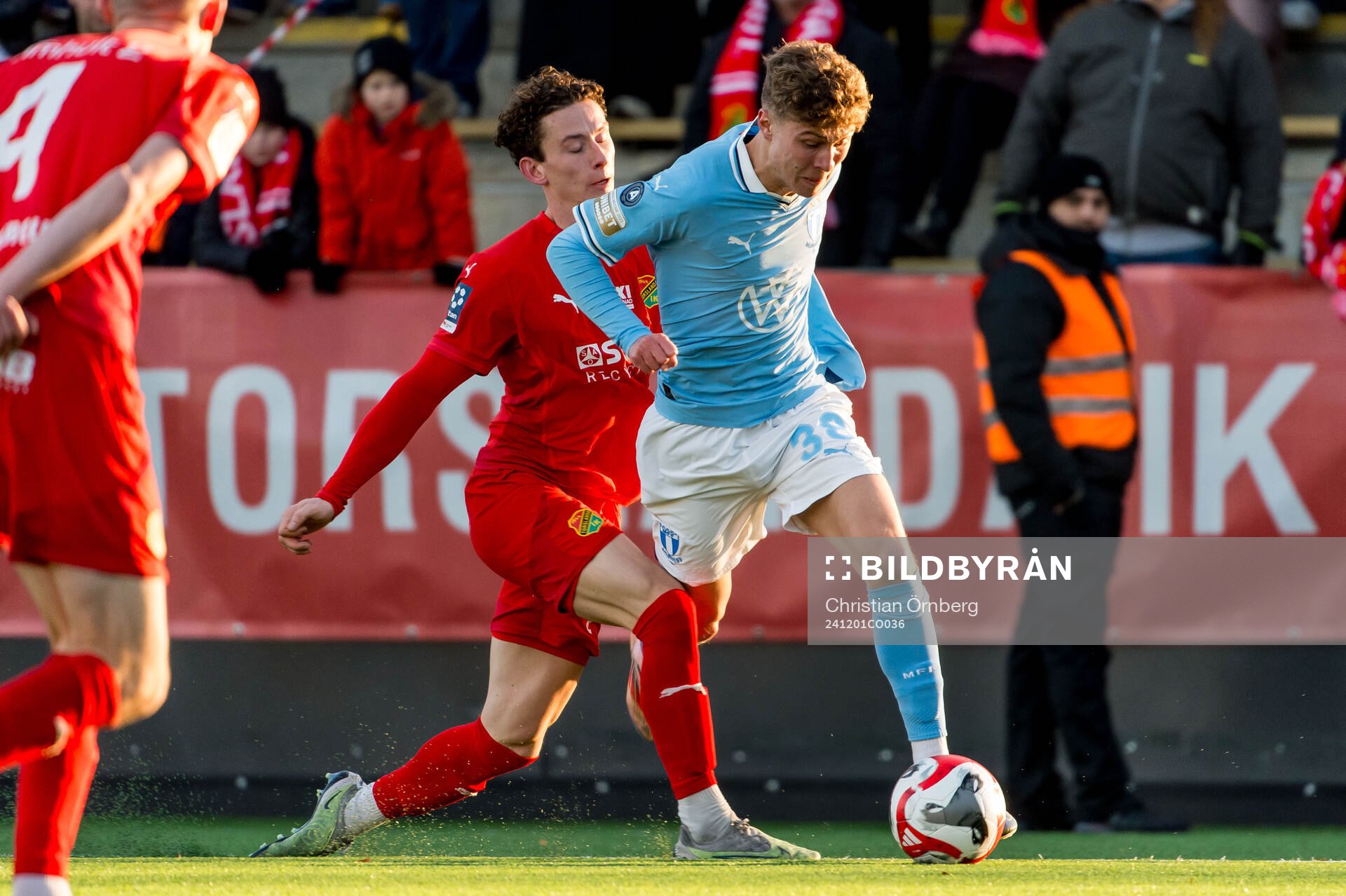 Torslandas Fabian Påhlman och Malmö FFs Hugo Bolin