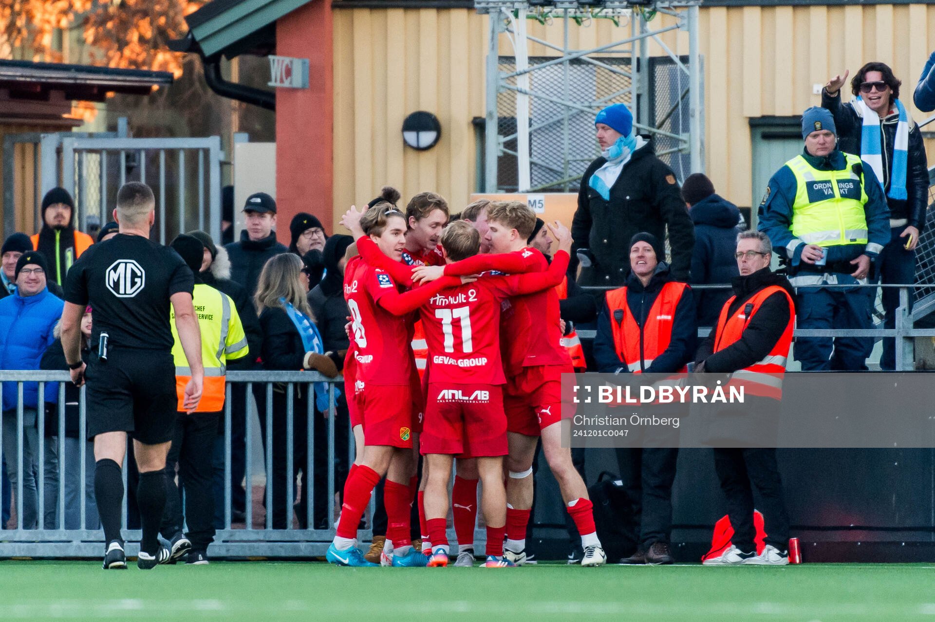 Torslandas spelare jublar