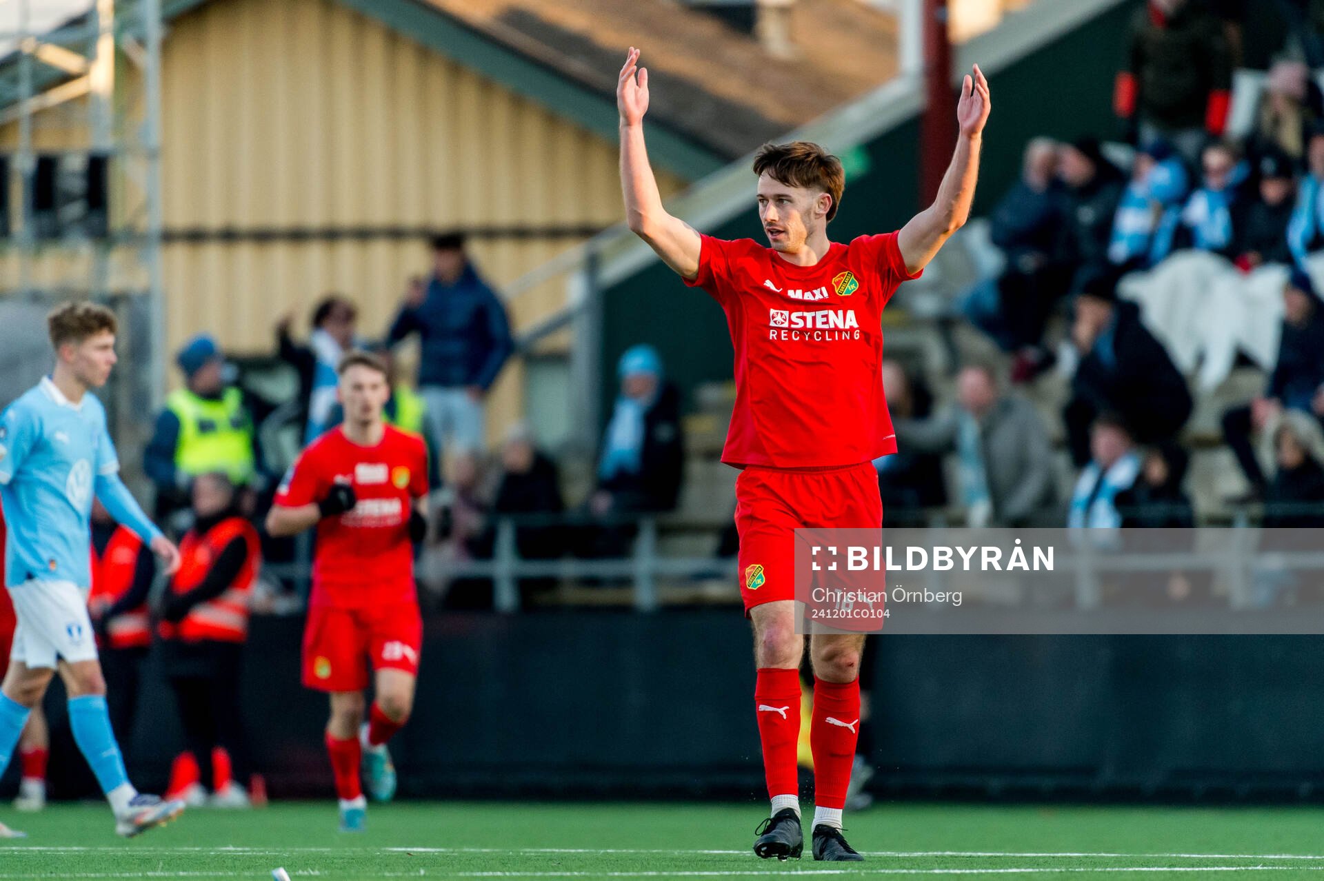 Torslandas Sean John Bright jublar