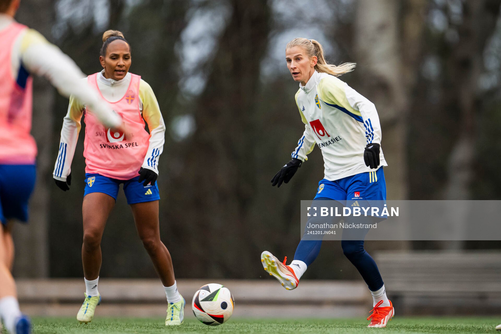 Madelen Janogy and Sofia Jakobsson of the Swedish women's