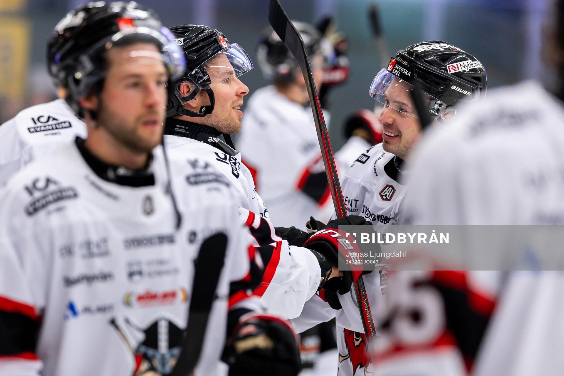 Nybros Emil Forslund och Anton Svensson jublar