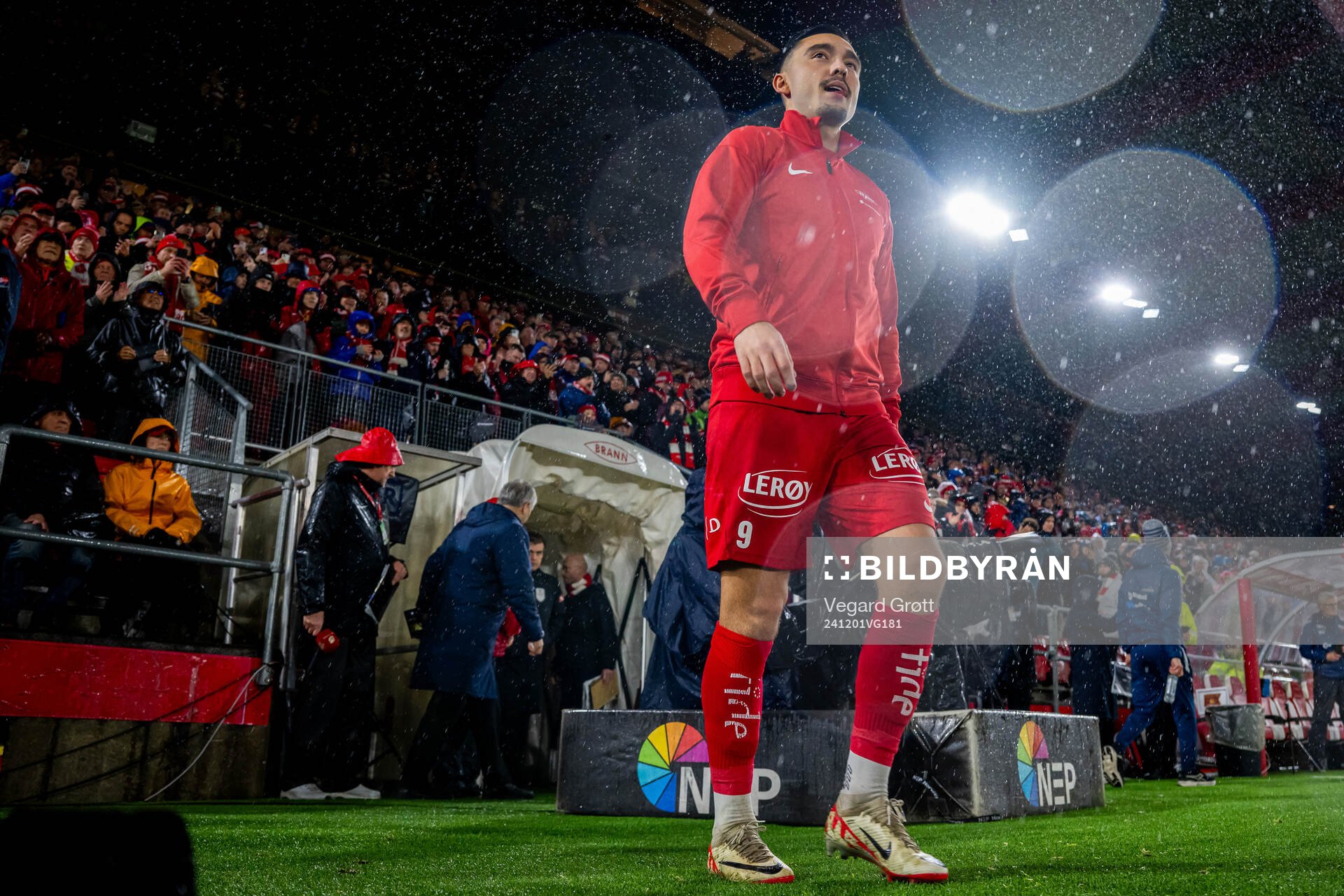 Niklas Castro of Brann enters the pitch