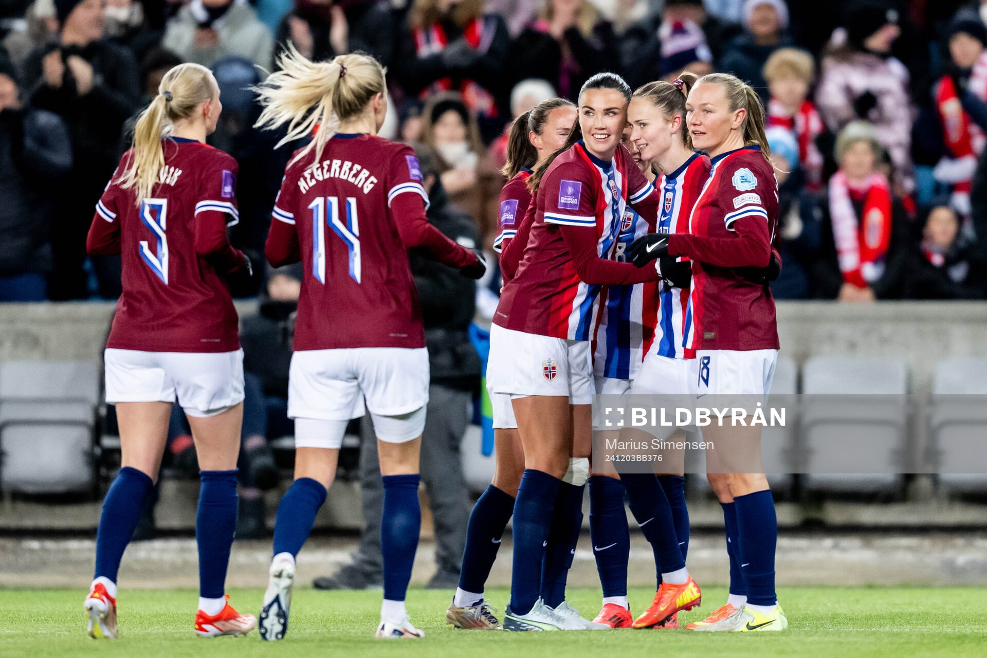 Caroline Graham Hansen of Norway celebrates scoring the 1-0 goal during the UEFA Women's Euro Qualifier second round play-off football match between Norway and Northern Ireland on December 3, 2024 in Oslo.
