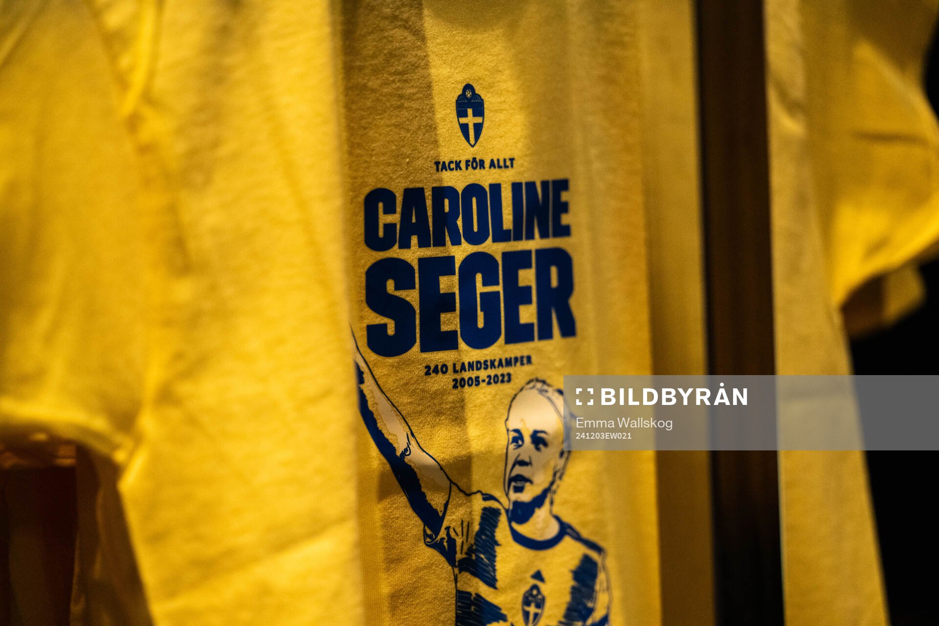 A t-shirt of Caroline Seger