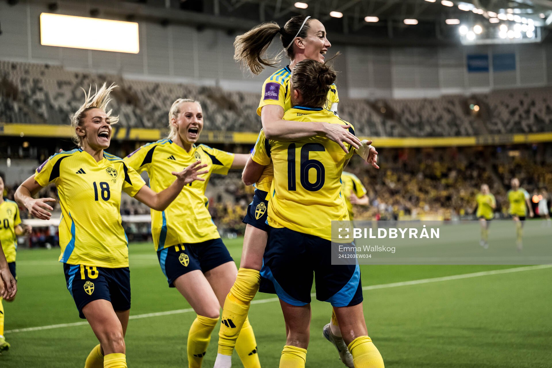 Filippa Angeldahl, Fridolina Rolfö, Stina Blackstenius,