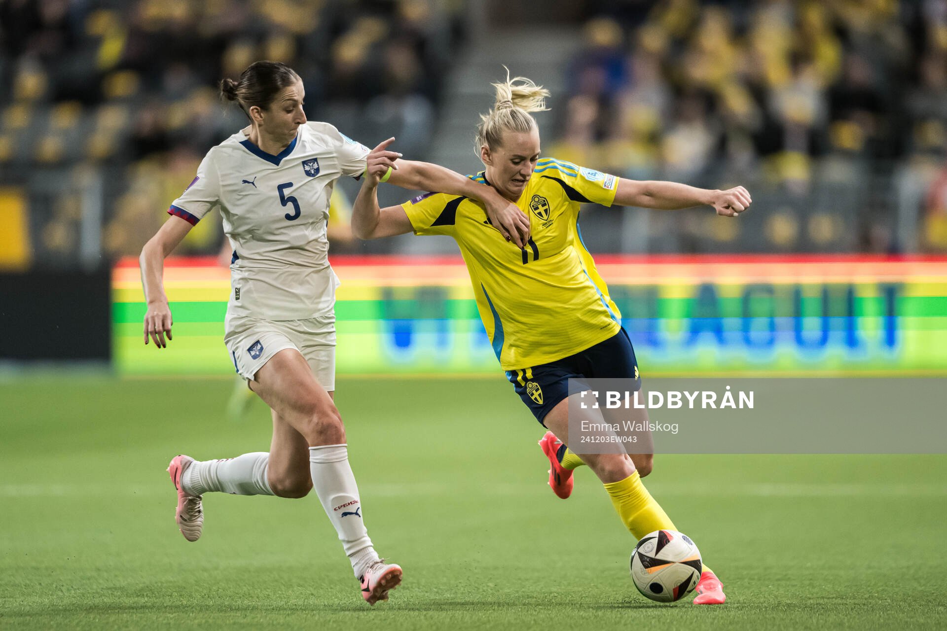 Violeta Slovic of Serbia and Stina Blackstenius of Sweden