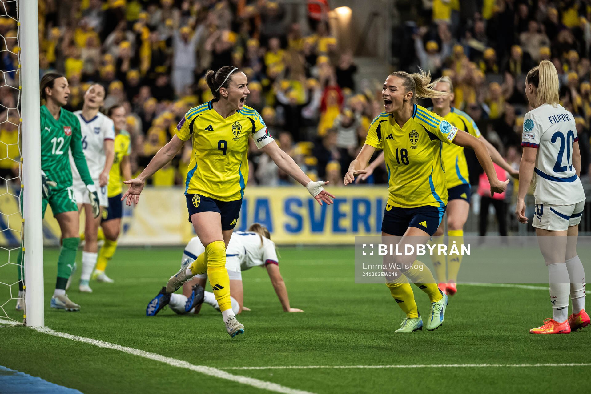 Kosovare Asllani and Fridolina Rolfö of Sweden celebrate