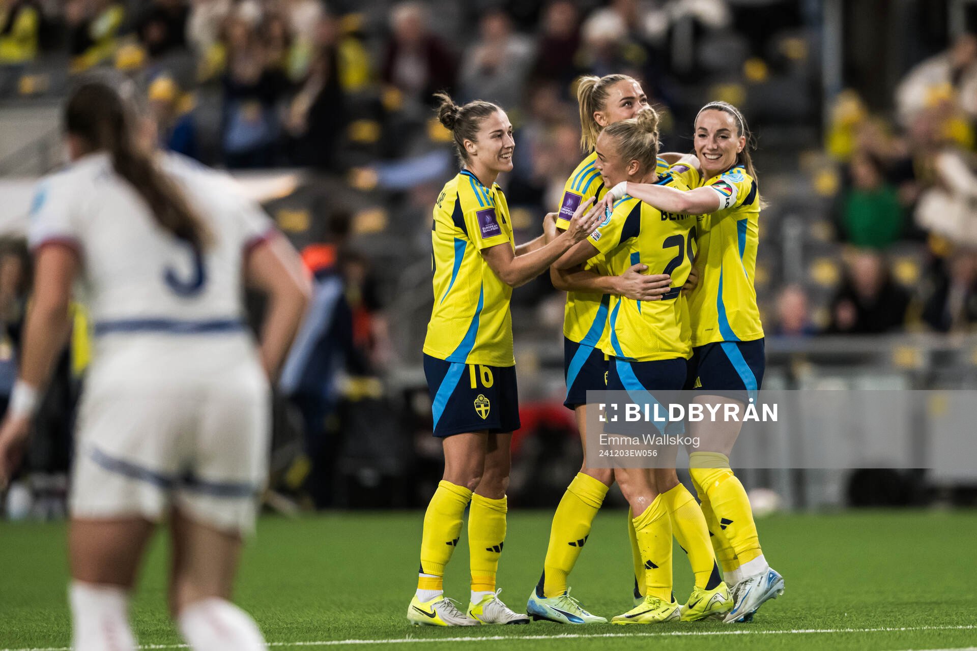 Hanna Bennison, Filippa Angeldahl, Fridolina Rolfö, and