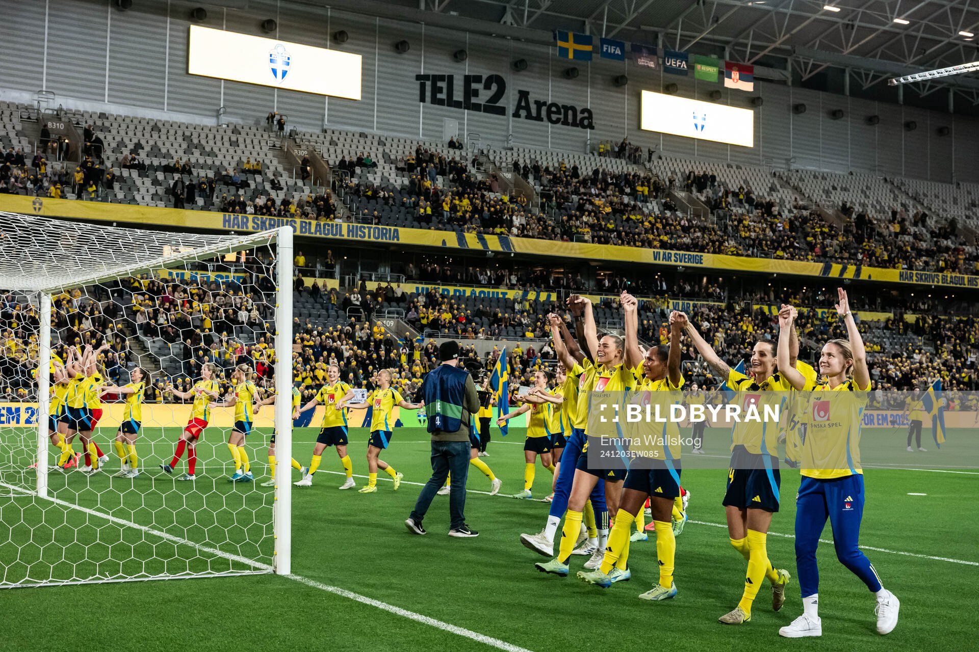 Players of Sweden celebrate