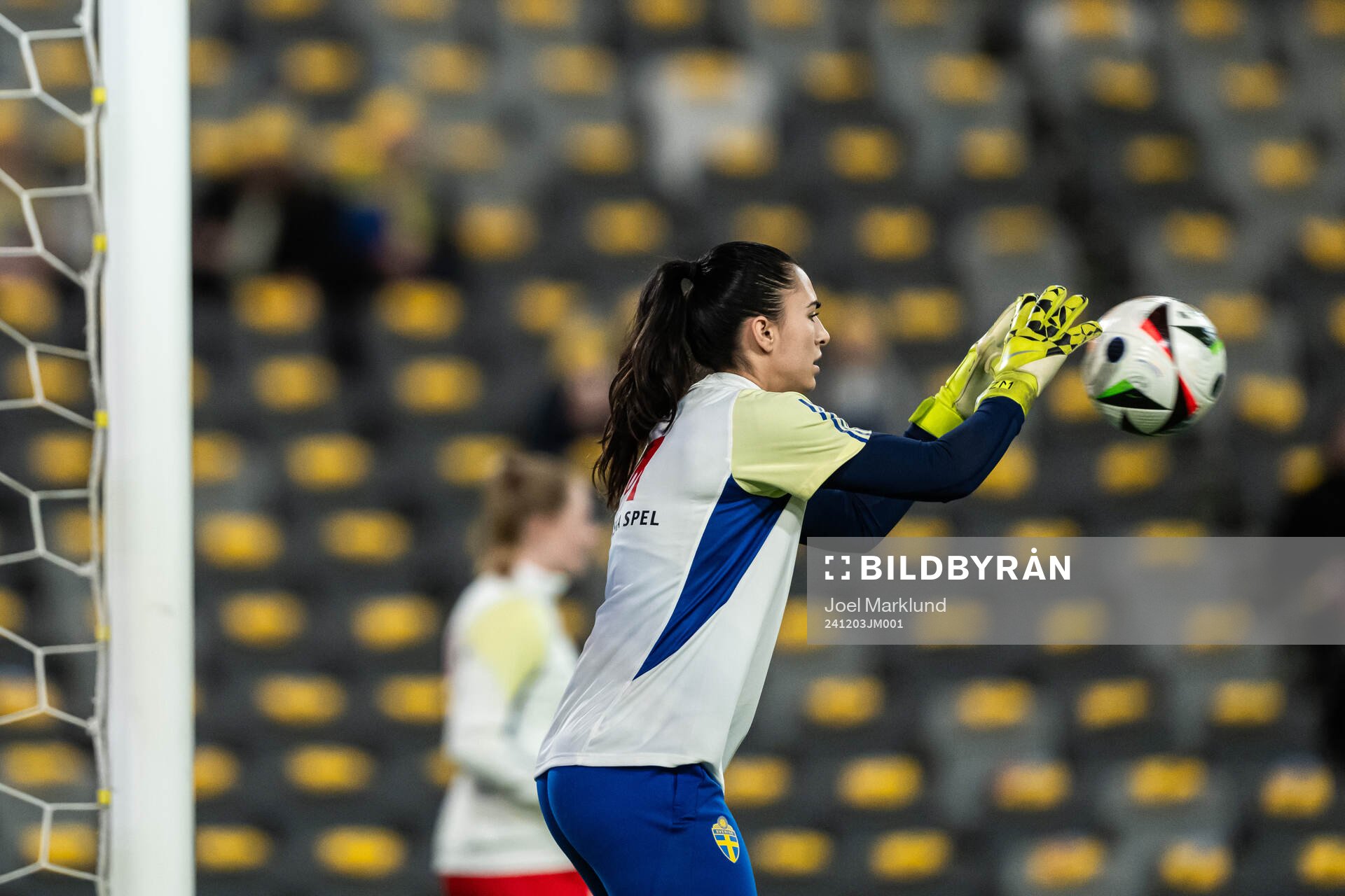 Goalkeeper Zecira Musovic of Sweden