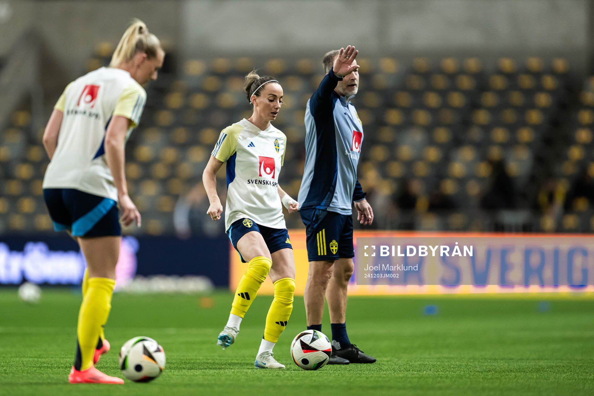 Kosovare Asllani of Sweden