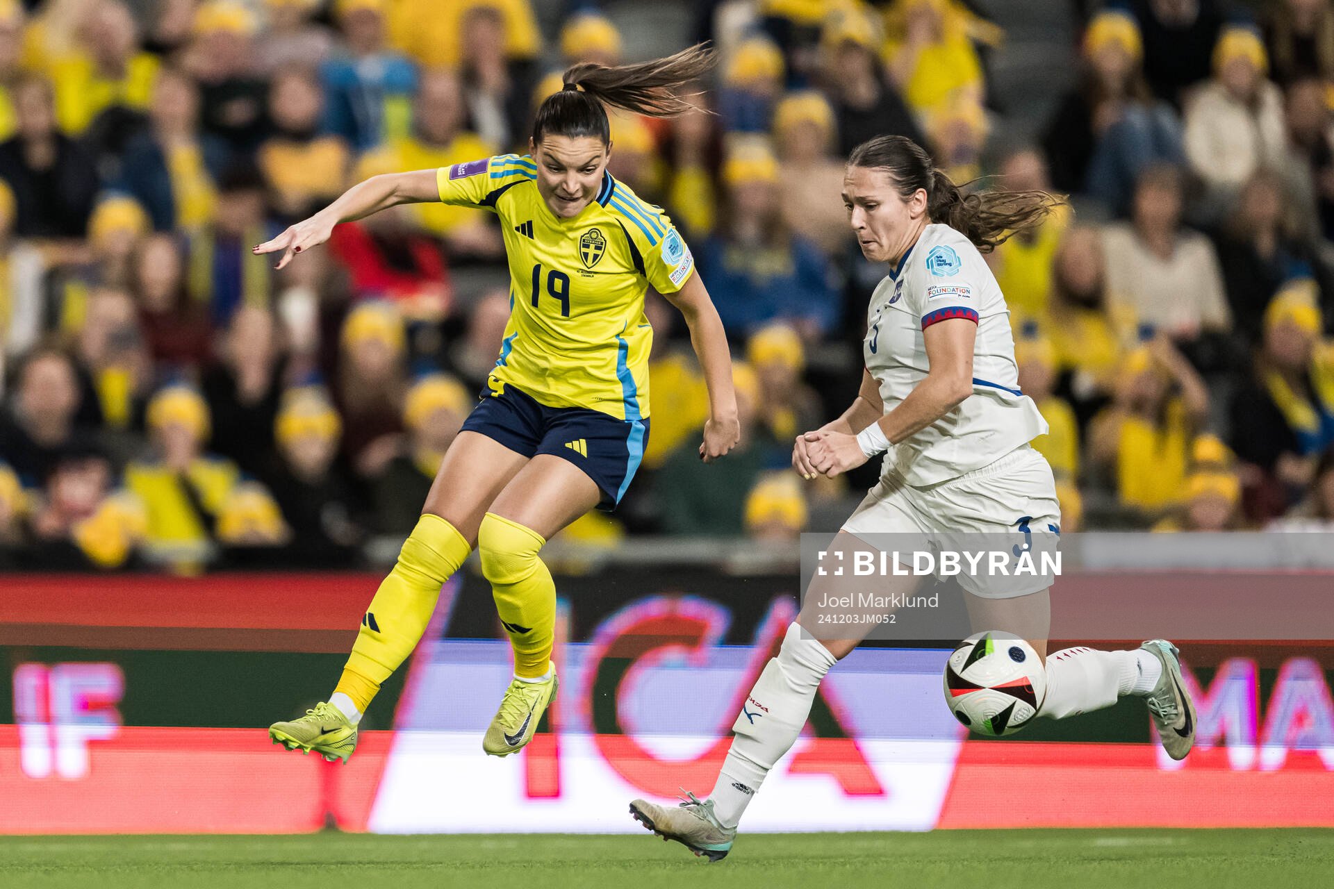 Johanna Rytting Kaneryd of Sweden and Andjela Frajtovic of